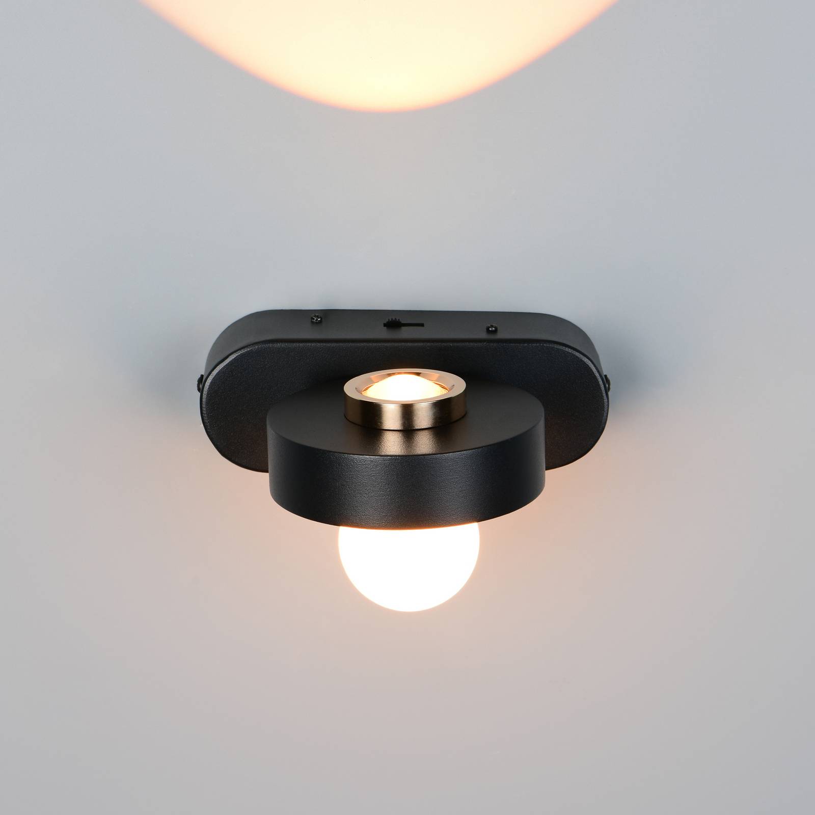 Trio Lighting Applique murale LED Arpino noire, saillie 15 cm, métal, à 2 lampes.