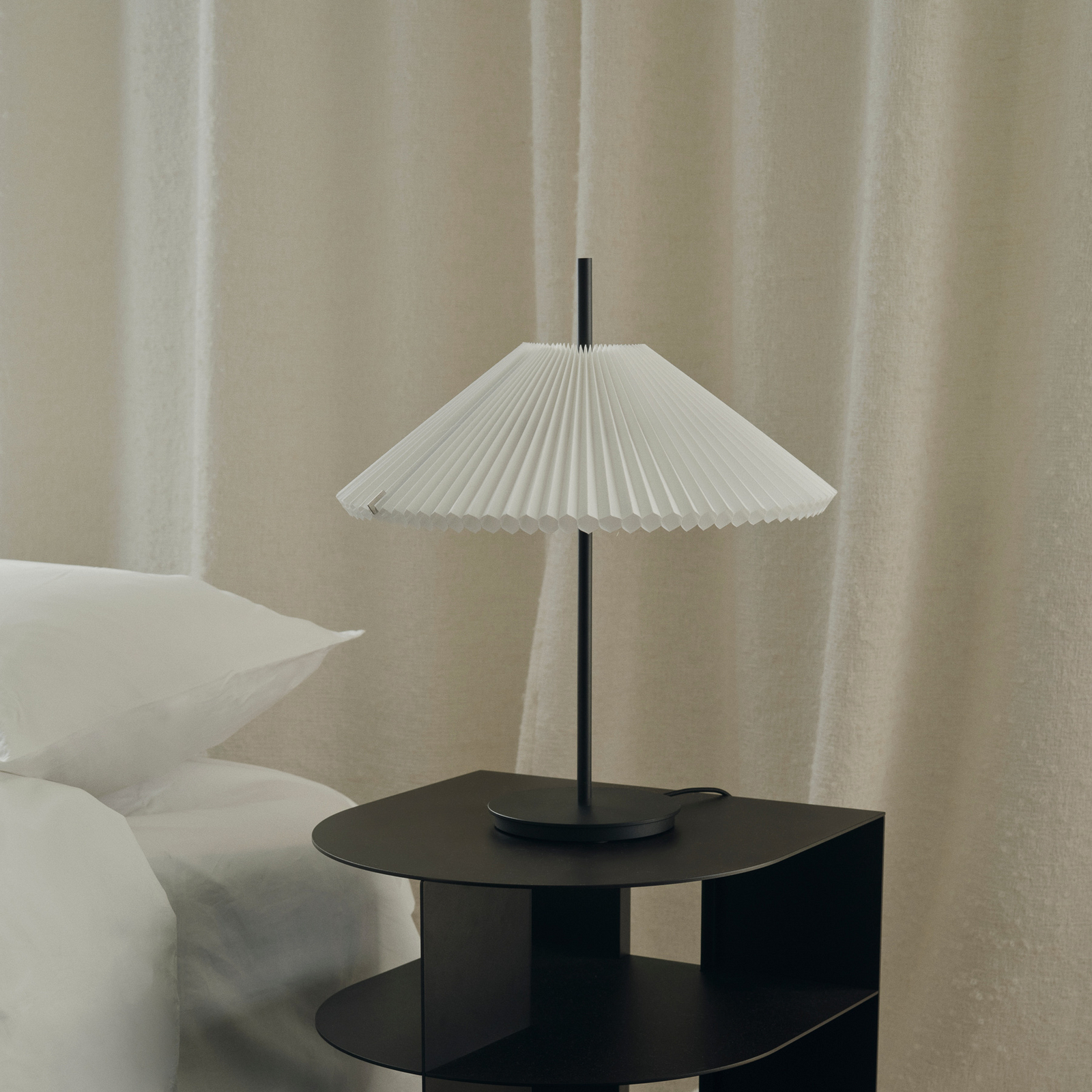 New Works Nebra LED table lamp, black and white, 45 cm, fabric