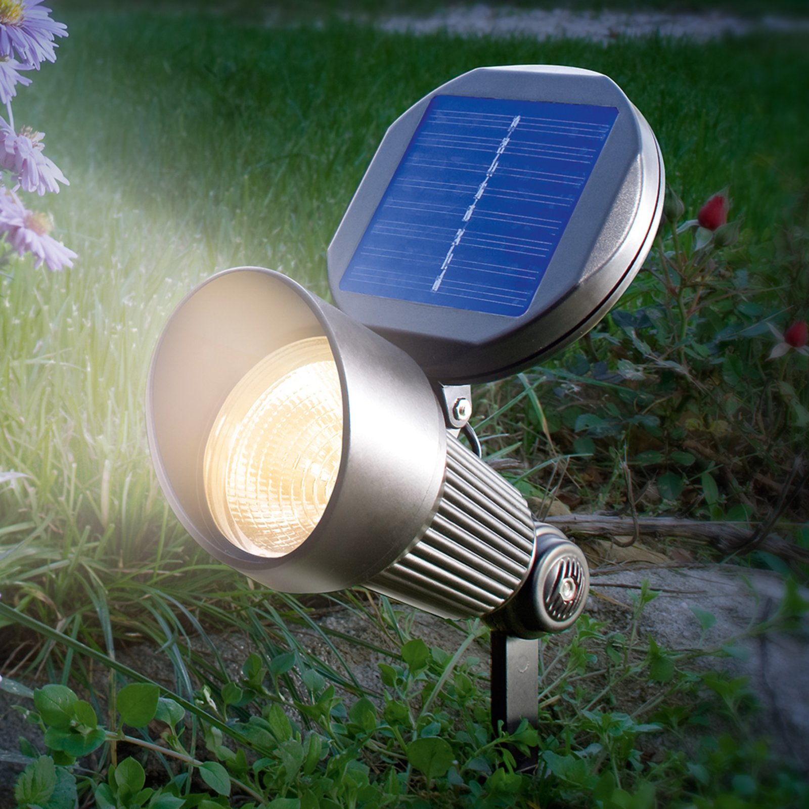 4x LED Solarleuchte Strahler Solarstrahler Gartenlampe Spot Licht Warmweiß IP65 