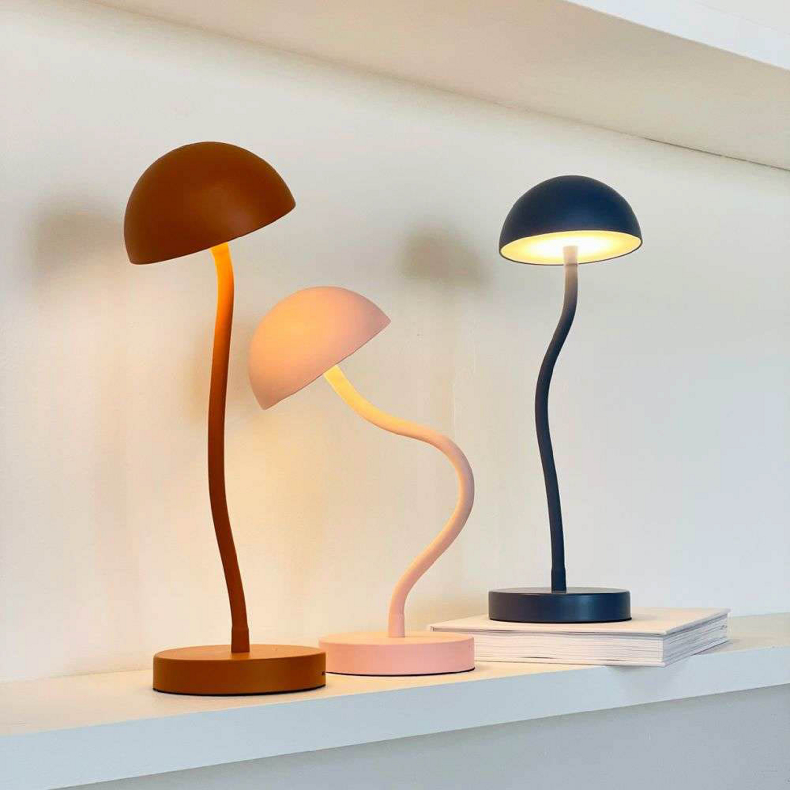Fonzy Portable Lampa Stołowa Indigo Niebieski - DybergLarsen
