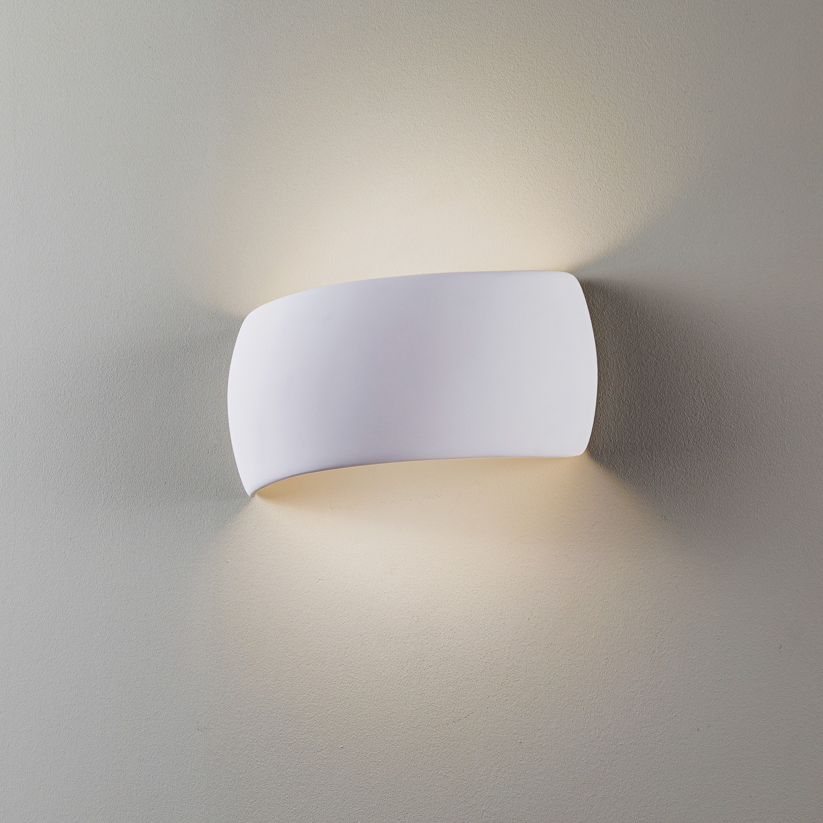 Astro Milo fali lámpa fehér kerámiából, 30,8 cm