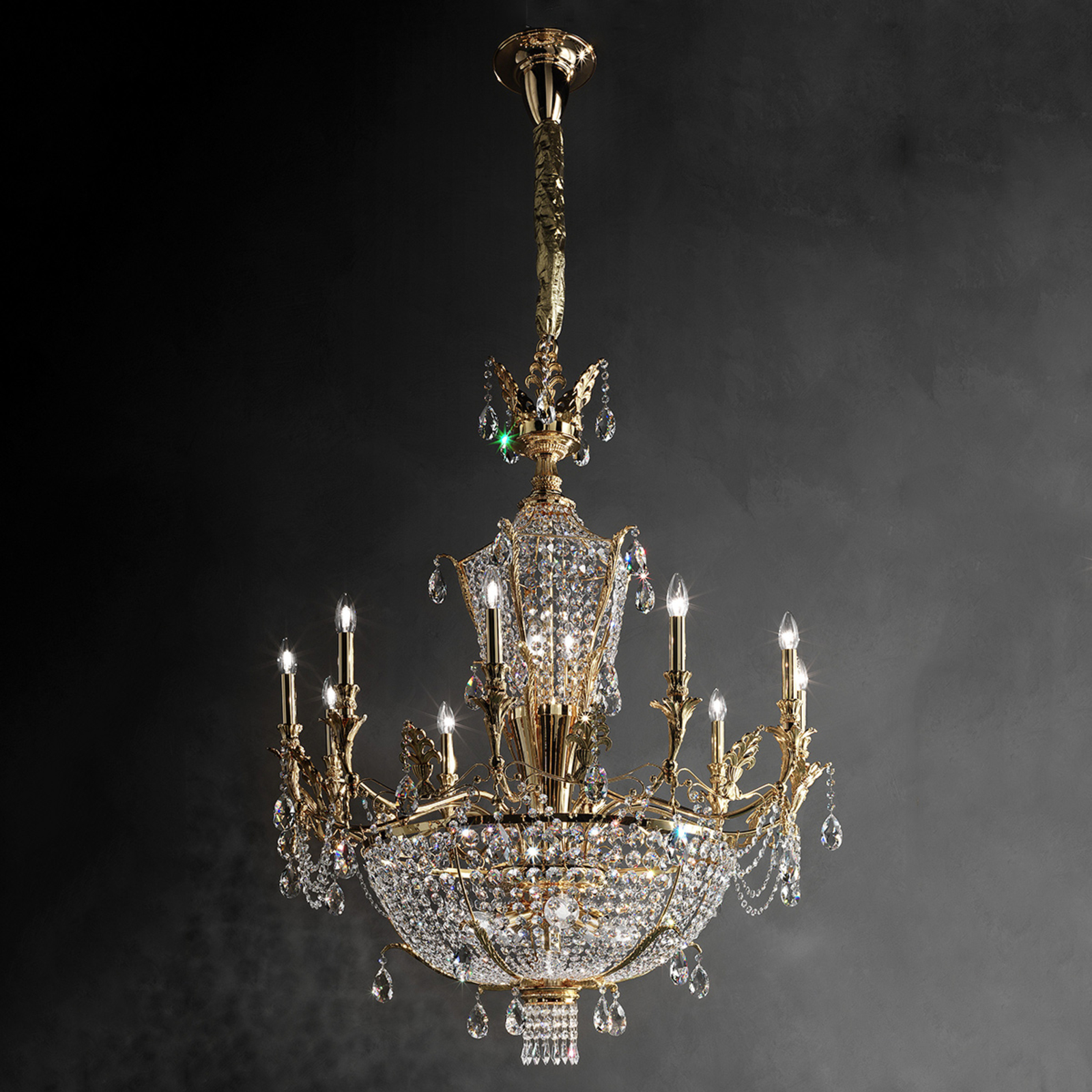 Imperia - impressive chandelier