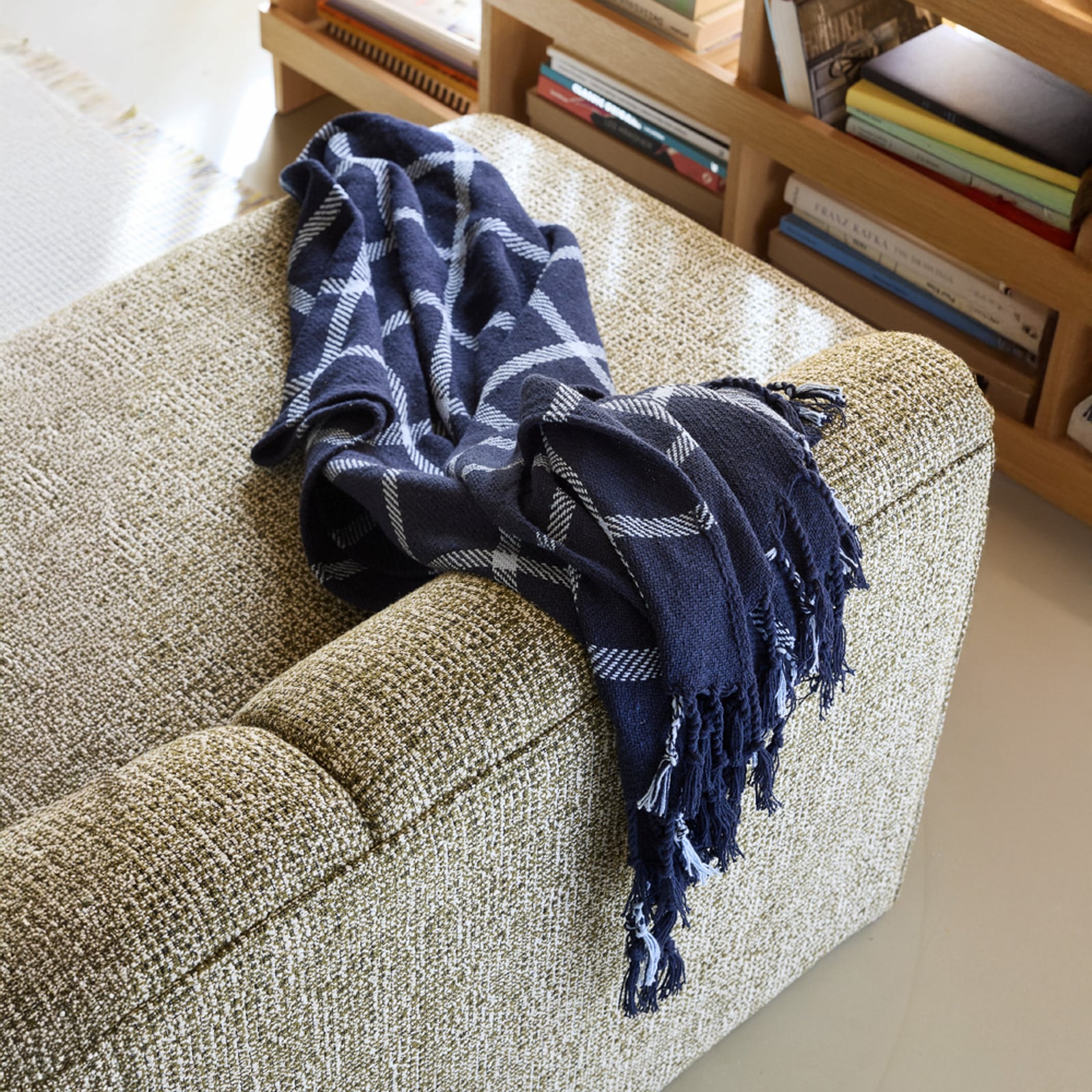 Couverture Flok bleu foncé 200 cm - Hübsch