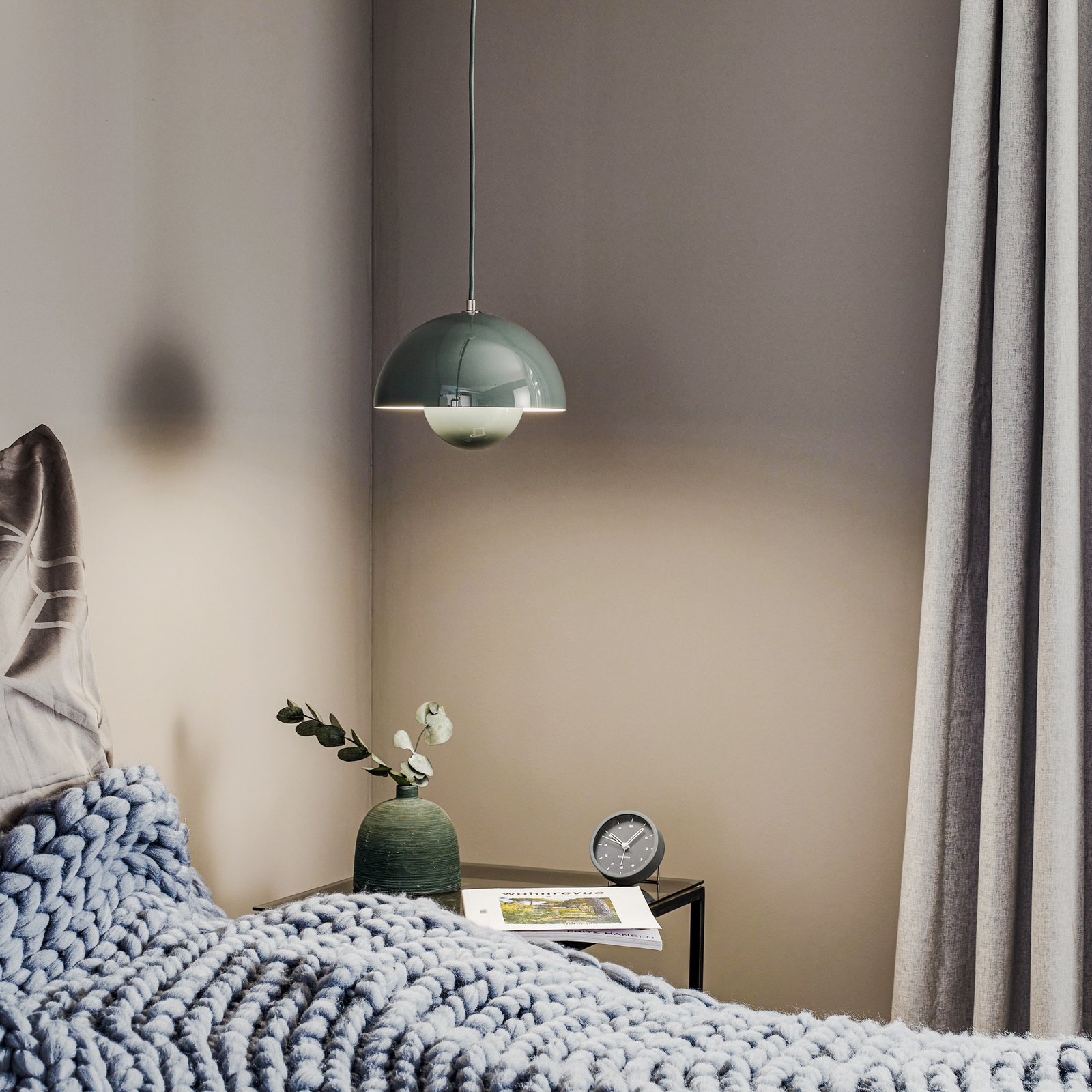 Závesné svietidlo Flowerpot VP1 kamennomodré - &Tradition