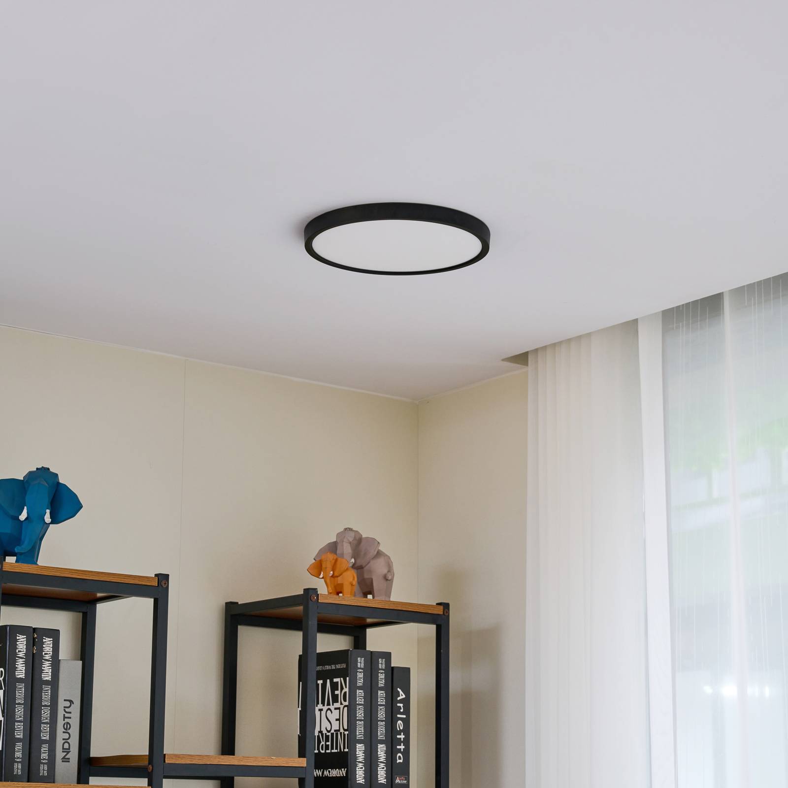 Lindby LED stropné svietidlo Pravin, Ø 30 cm, CCT, čierna