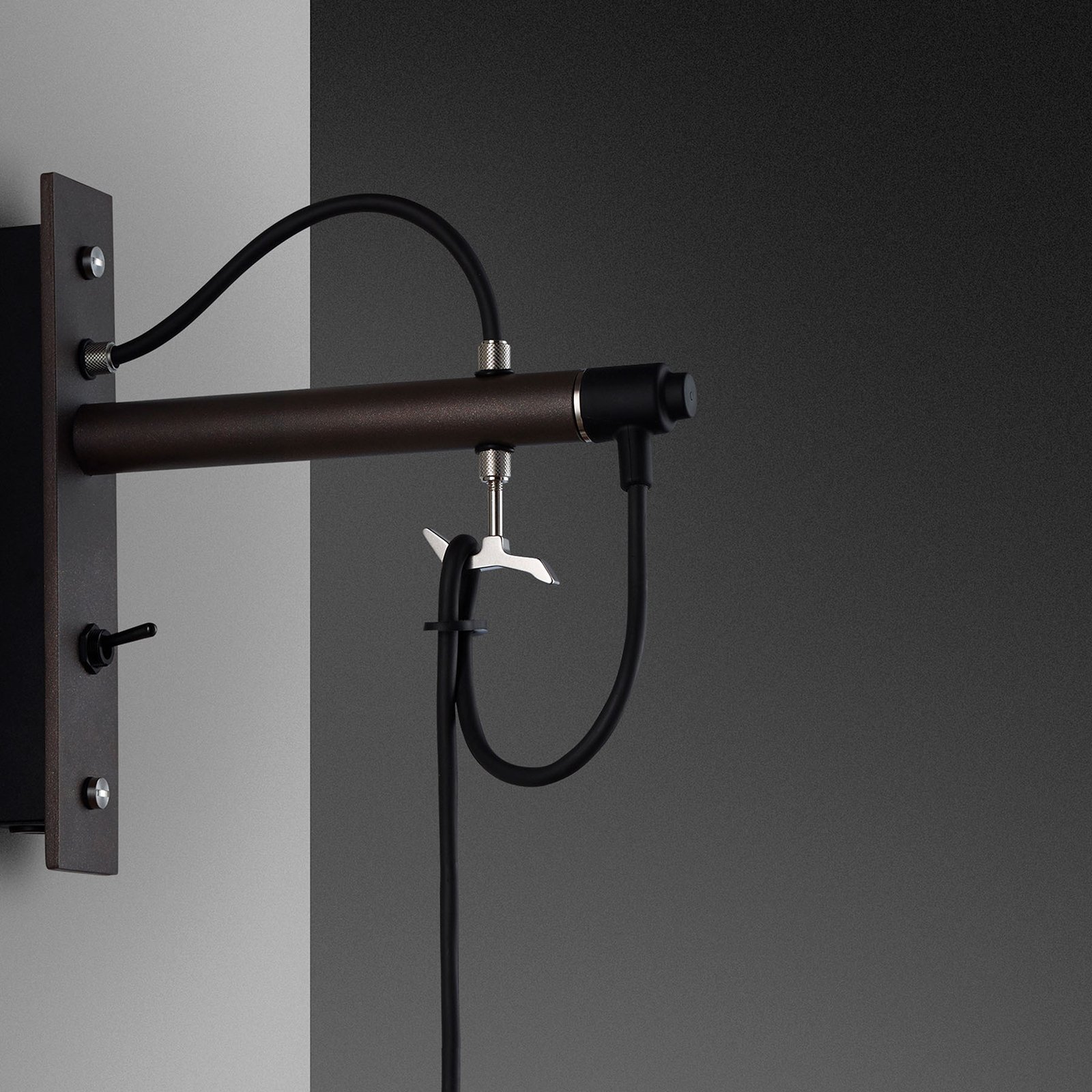 Buster + Punch Hooked Wall large Wandleuchte