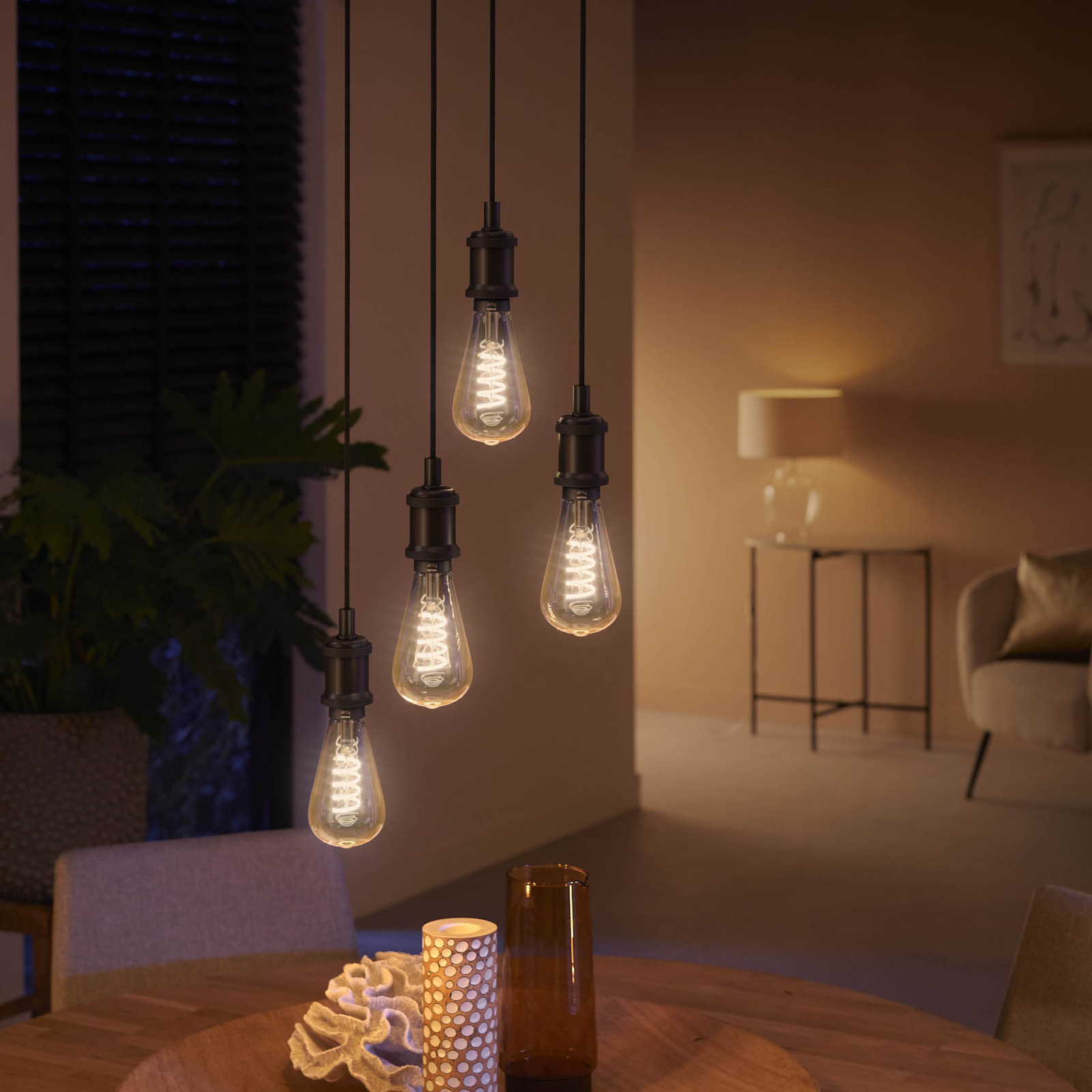 Philips Hue E27 7W LED-Lampe Giant Edison Filament