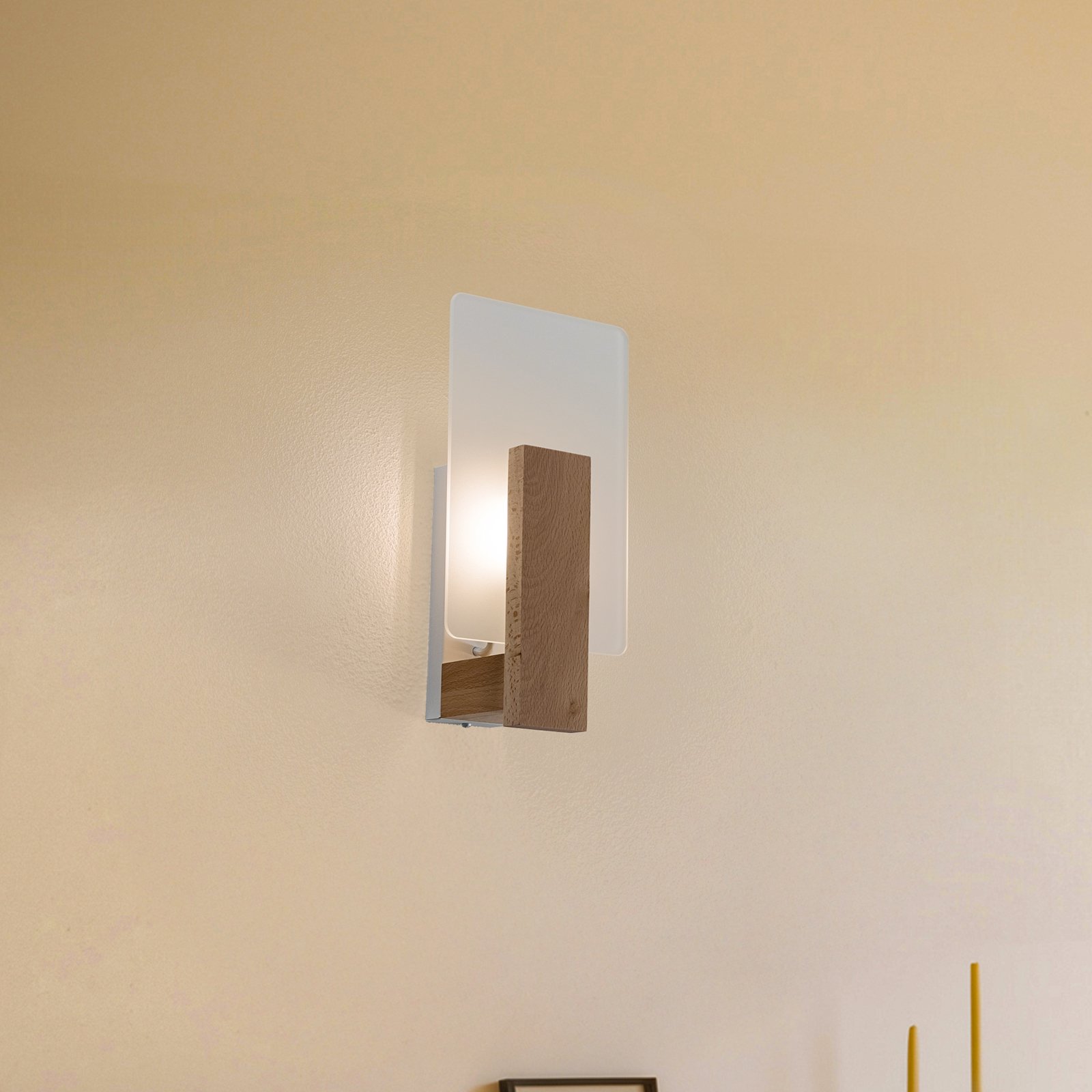 Envostar Peach Puff wall light with glass, wood