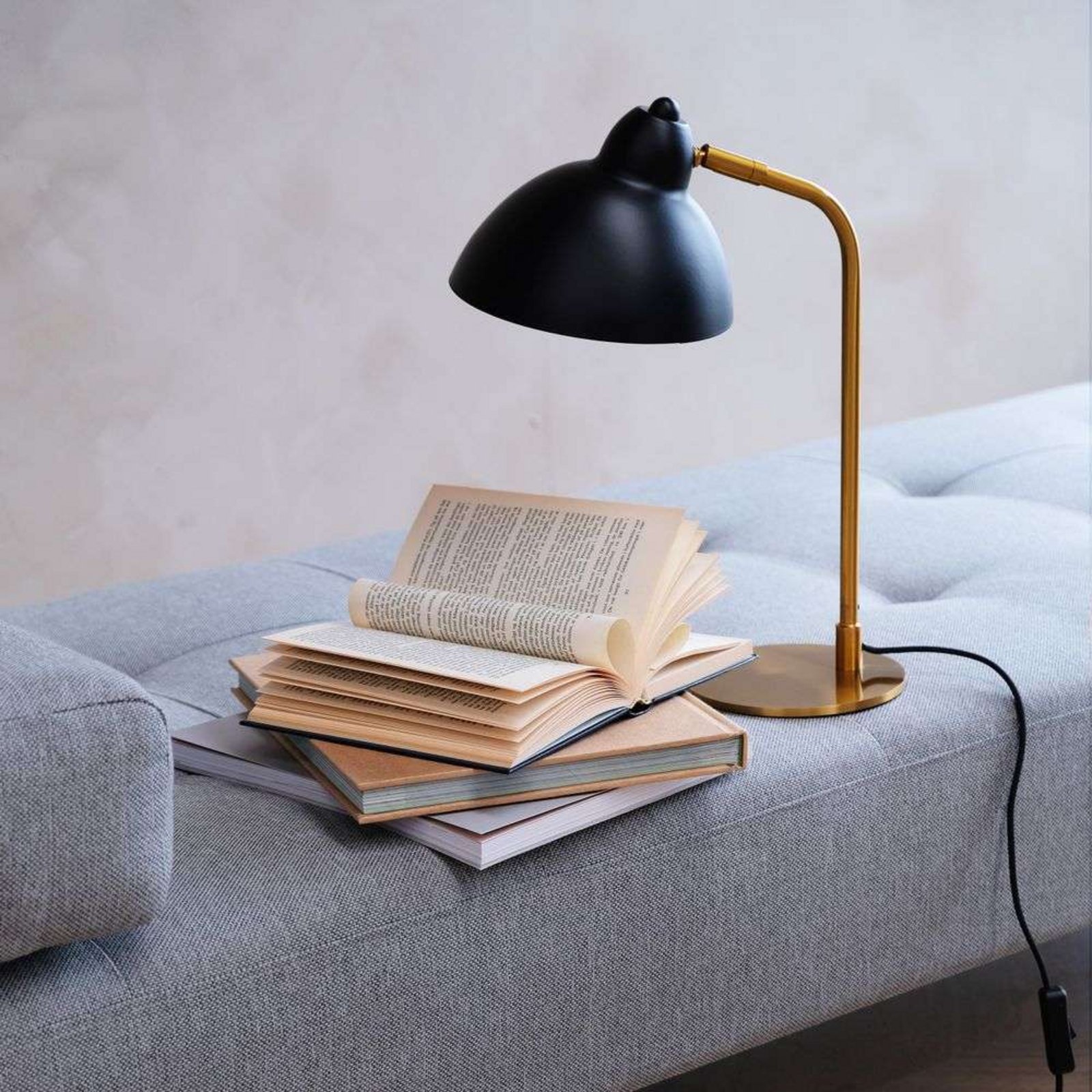 Futura Lampada da Tavolo Small Black/Brass - DybergLarsen