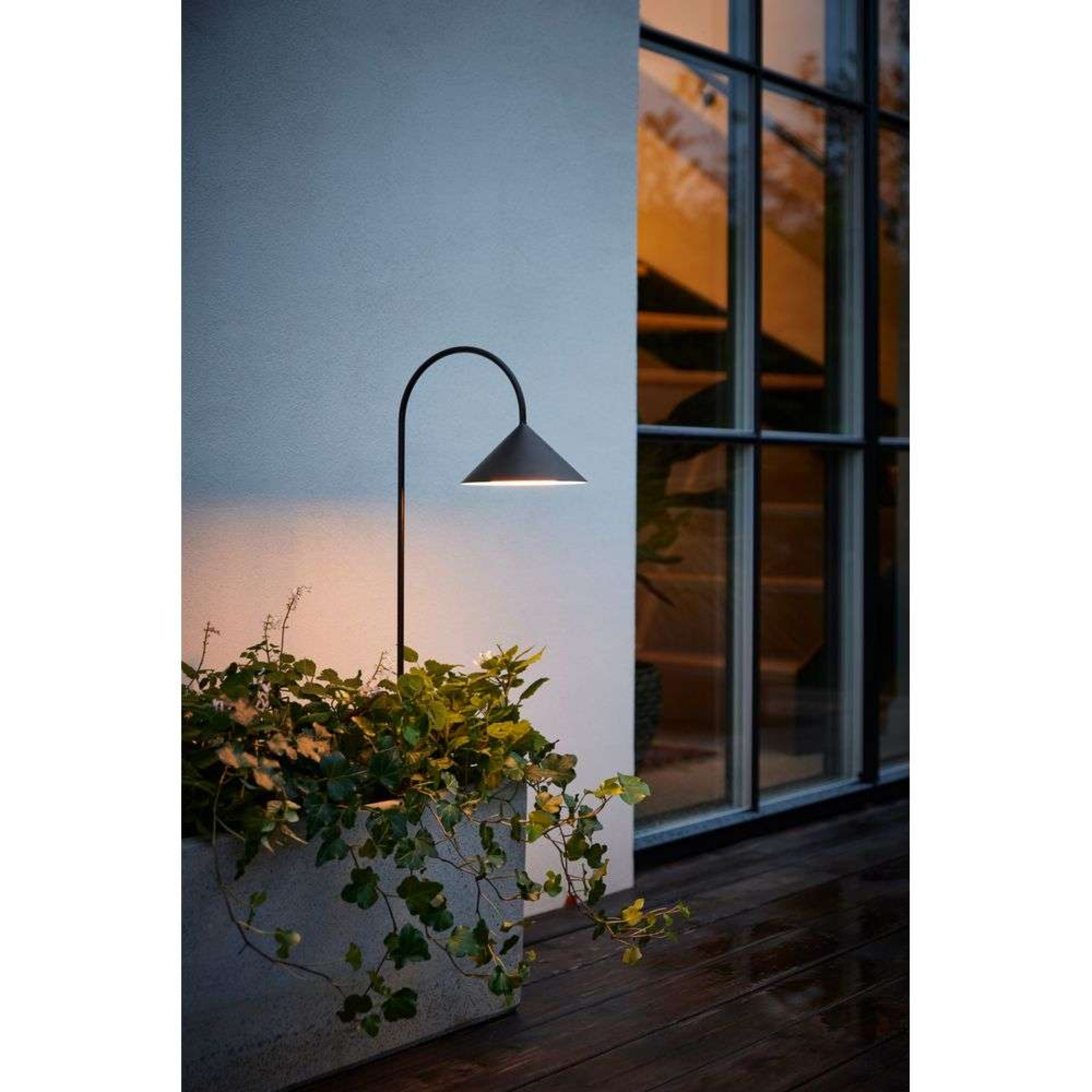 Grasp Garden Trädgårdslampa w/Spike Matt Black - Frandsen