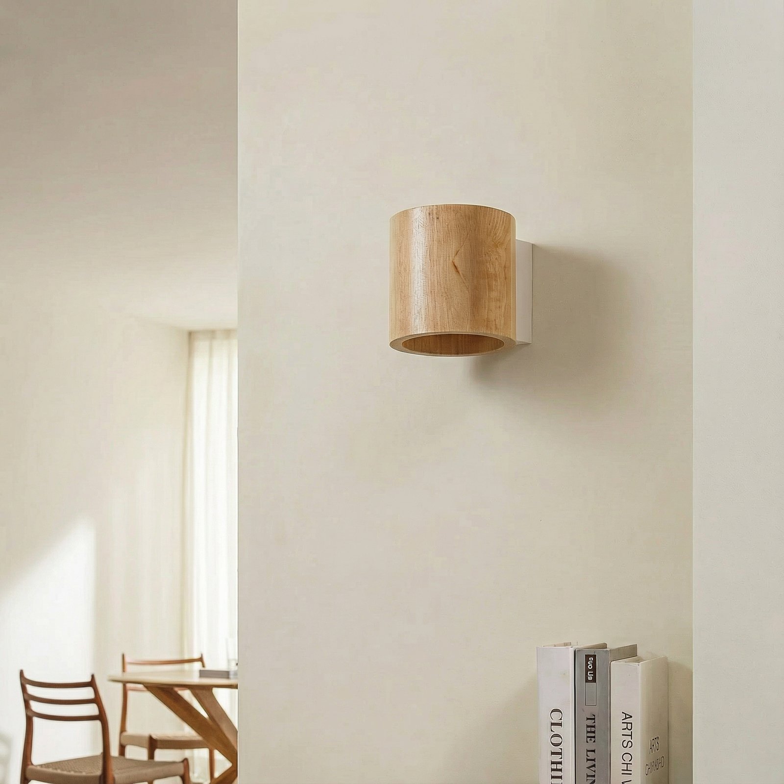 Wandleuchte Ara als Zylinder aus Holz