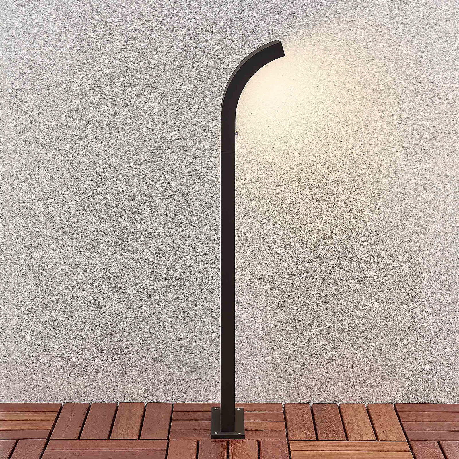 Arcchio Advik LED-Wegelampe, 100 cm, mit Sensor
