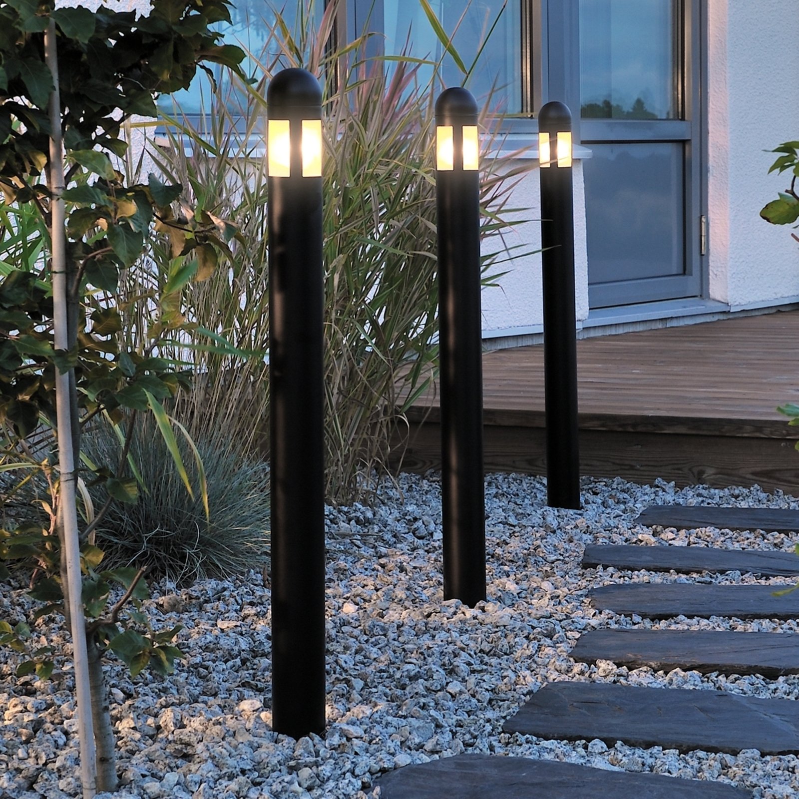 Veelzijdige set van 3 LED tuinpadverlichting Amalfi