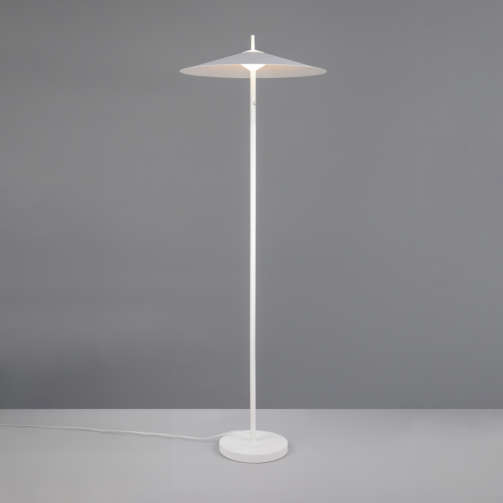 LED stāvlampa „Amalo“, matēti balta, augstums 145 cm, metāls, CCT LED stāvlampa „Amalo“, matēti balta, augstums 145 cm, metāls, CCT