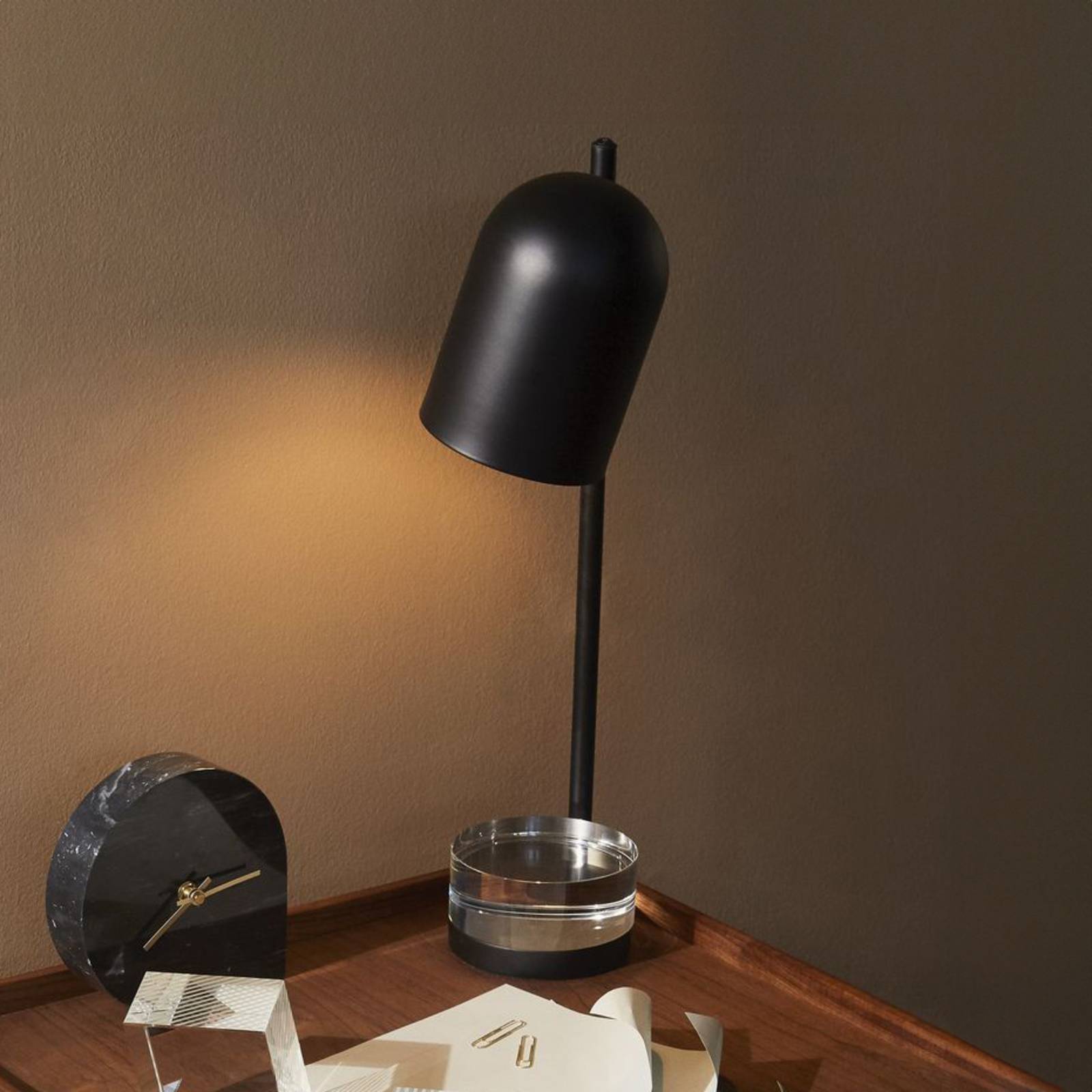 E-shop Stolná lampa AYTM Luceo, čierna
