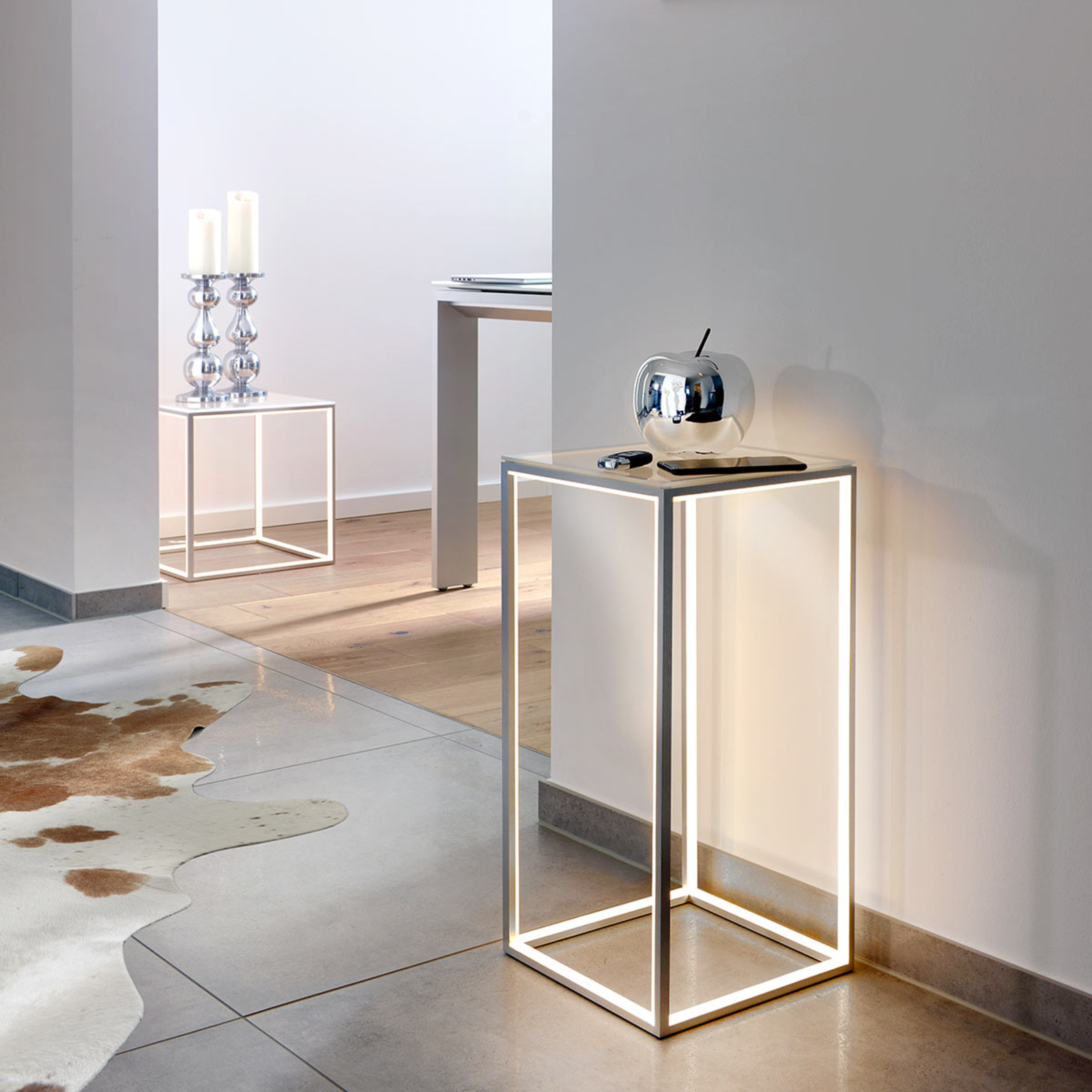 Belyst sidobord Delux 60 cm stor | Lamp24.se 10+ bästa bilderna på Sidobord | sidobord, avlastningsbord, bord