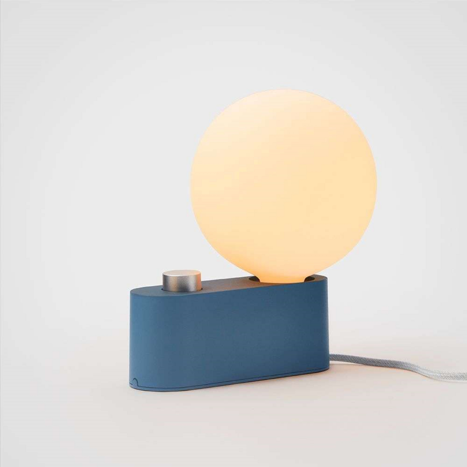 Alumina Bordslampa Sapphire w/Sphere IV - Tala