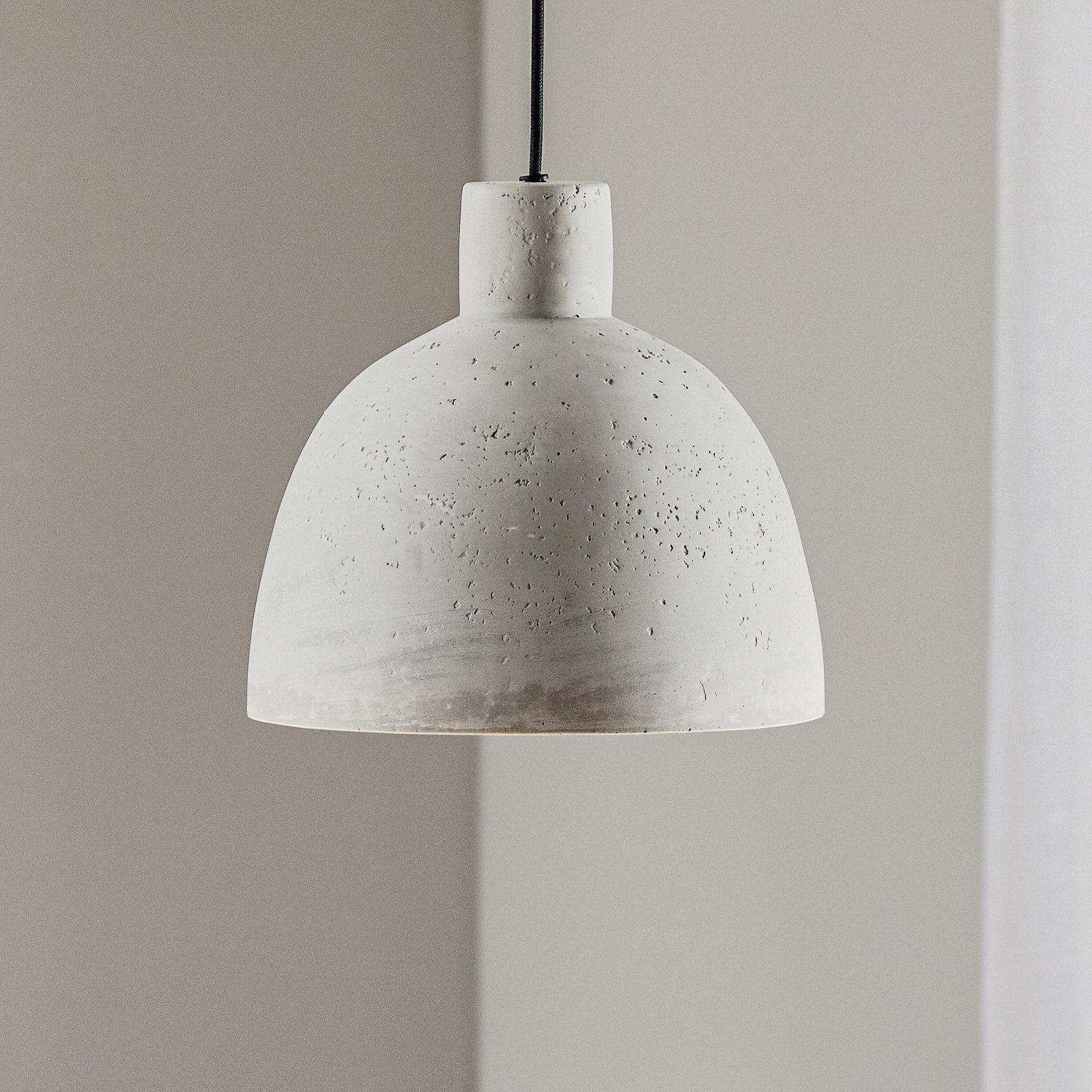 Cona hanging light, concrete, Ø 28 cm