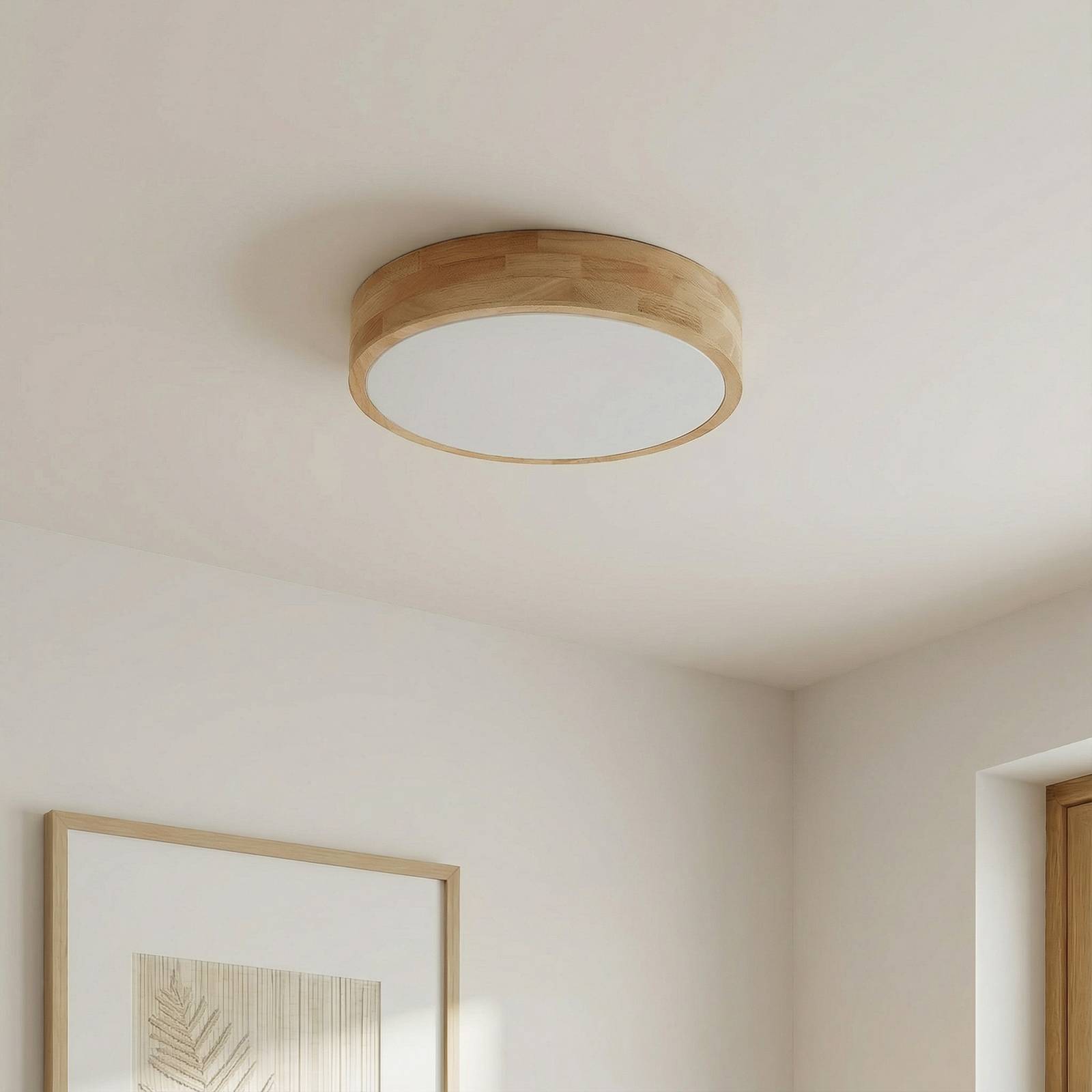 Lampa sufitowa Lindby Tanju, Ø 40 cm, 3-punktowa, drewno kauczukowe, E27