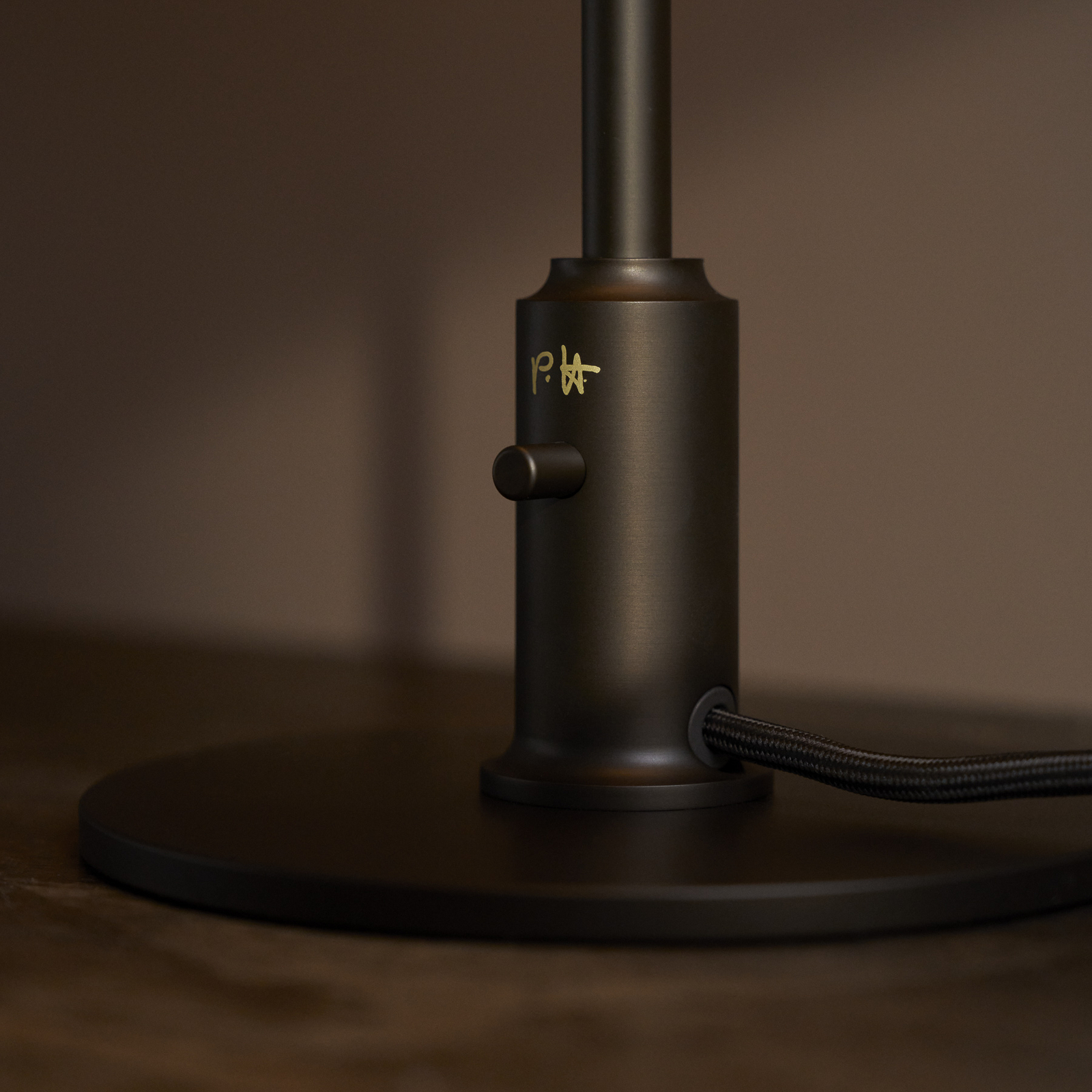 Tischlampe PH 3/2 dusty terracotta E14 - Louis Poulsen