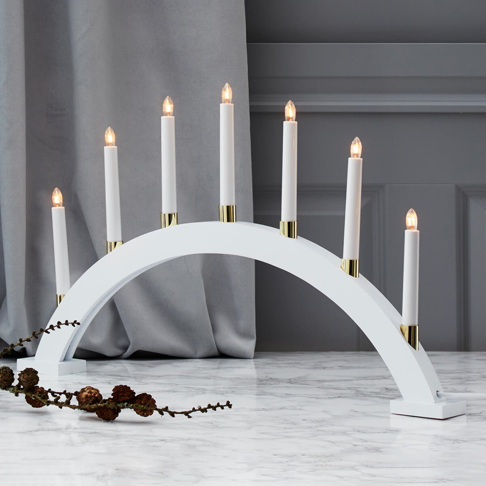 Wooden candle arch Gillian white