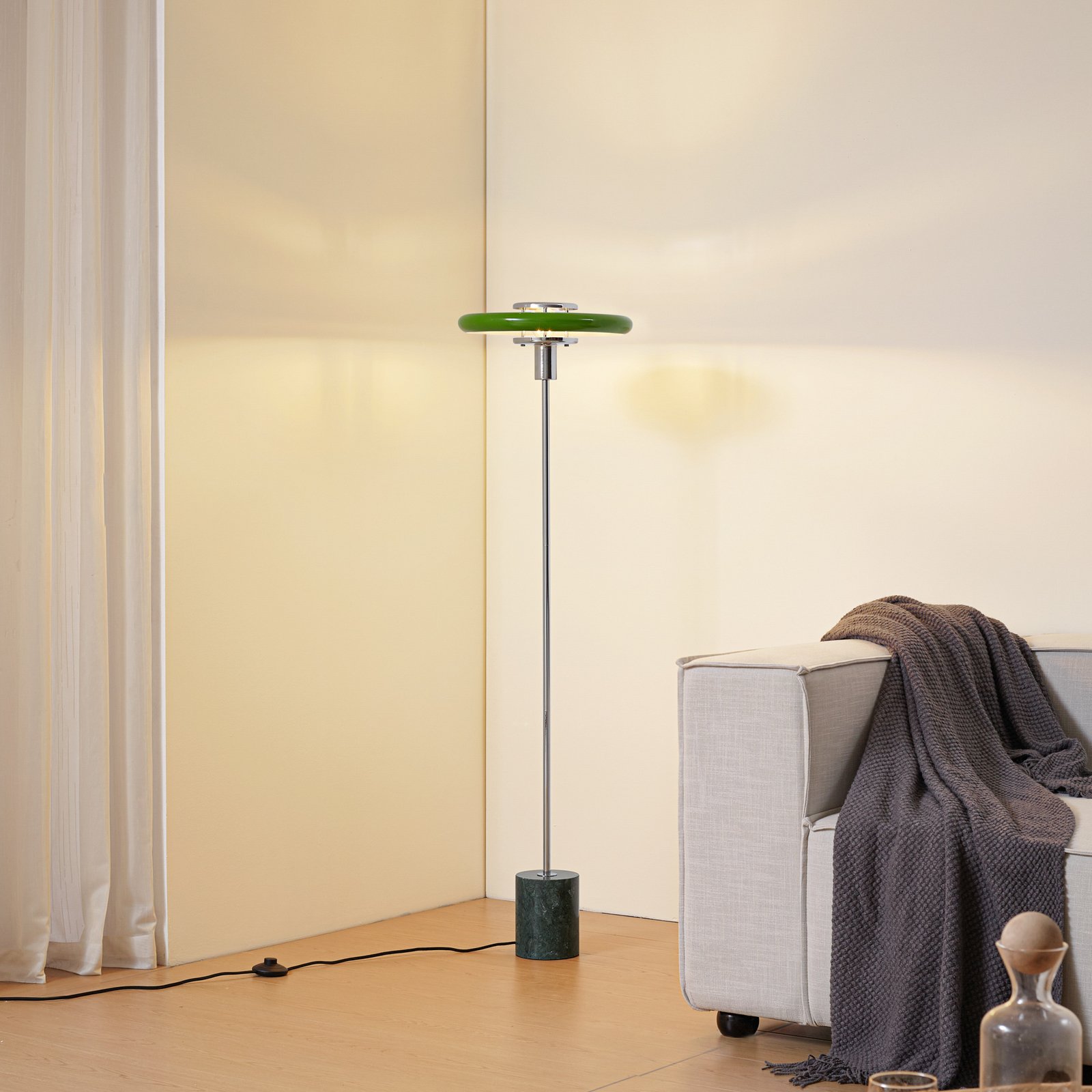 Lindby Stehleuchte Branford, 130 cm, grün, Metall/Marmor