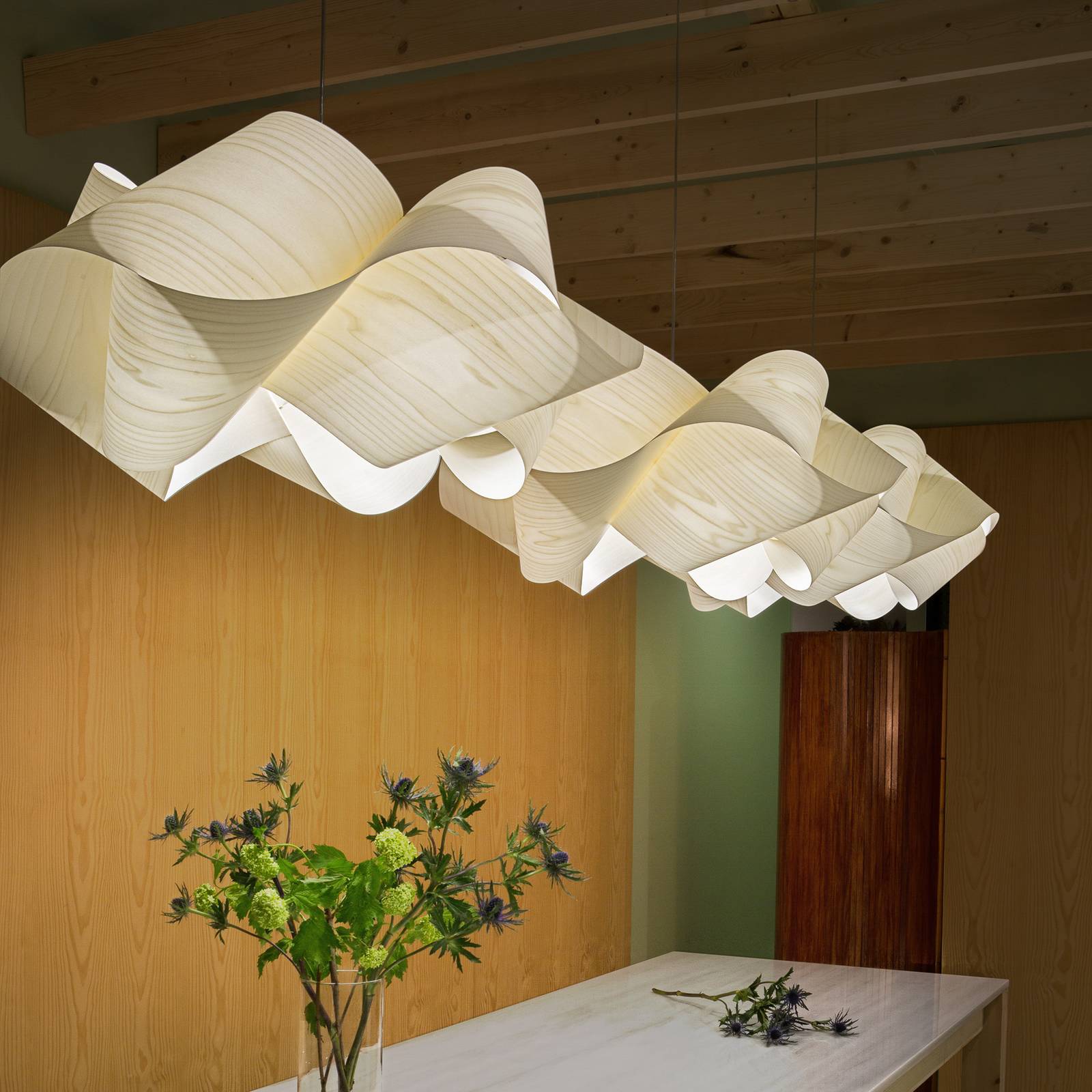 LZF Hängelampe Swirl, elfenbein-/nickelfarben, Ø 54 cm, Holz günstig online kaufen