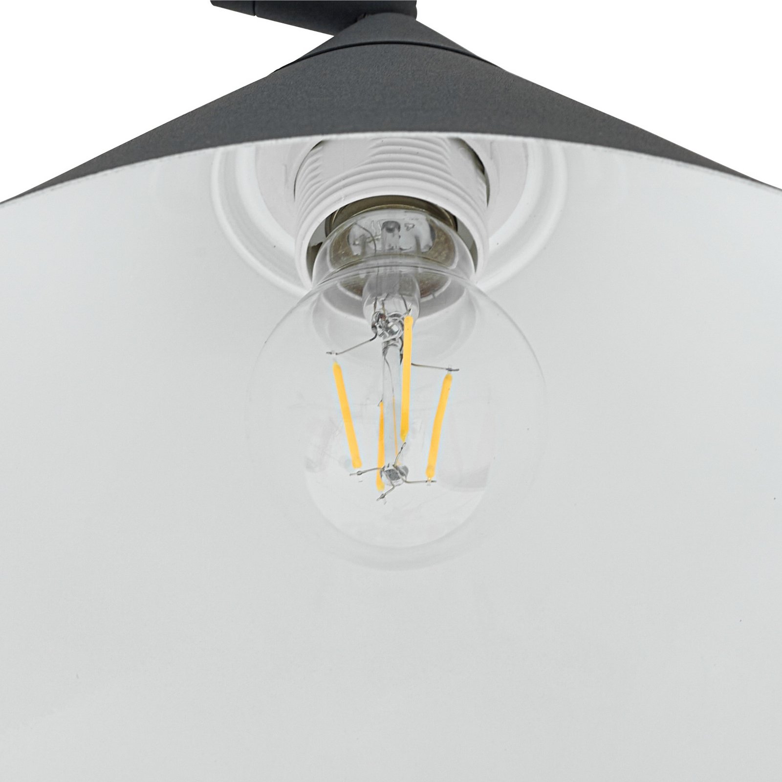 Lindby Bogenlampe Triangolo, schwarz, Höhe 195cm, Metall E27