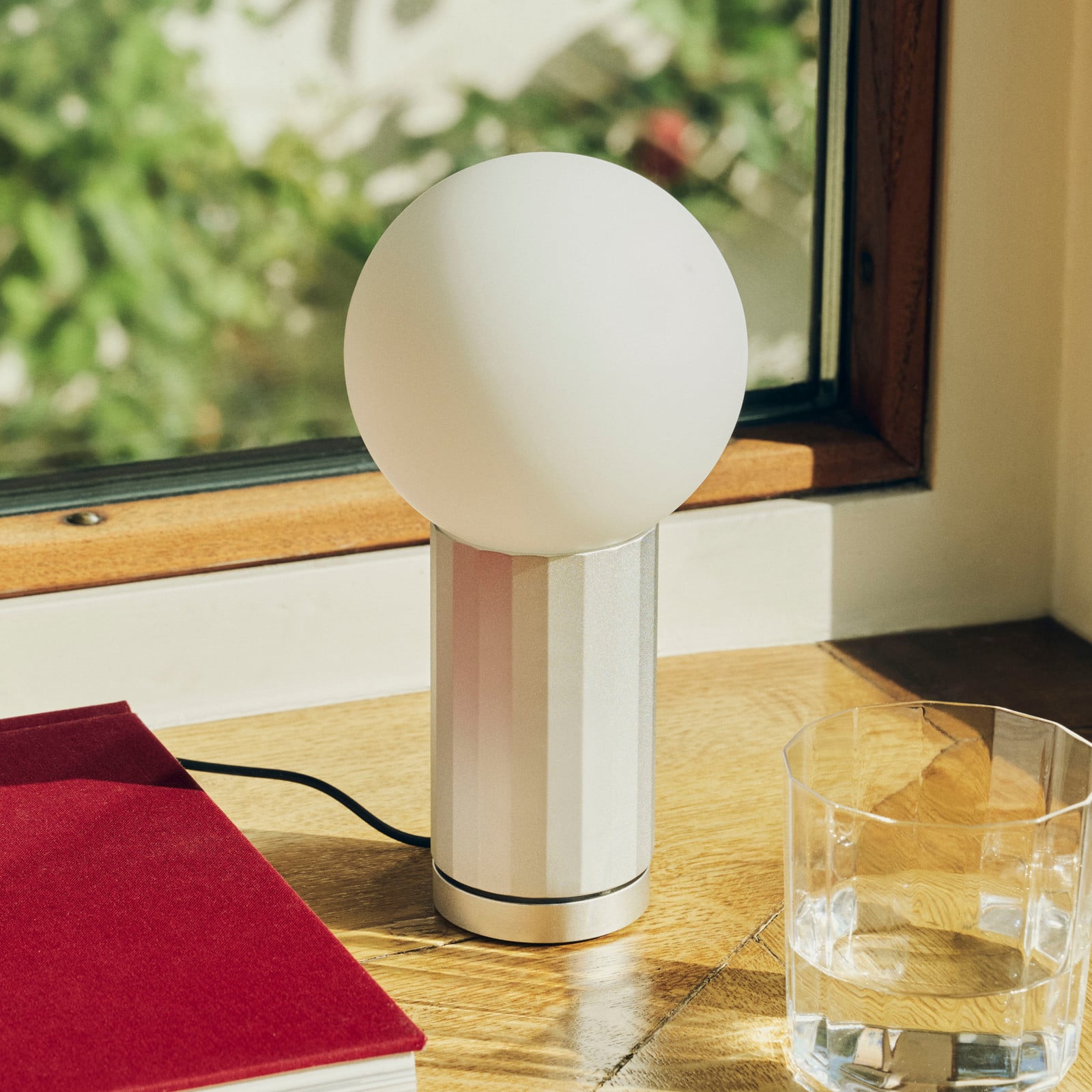 TURN ON LED-bordlampe, aluminium, højde 20 cm, dæmpbar HAY - Stue - Moderne - Glas - Med skærm