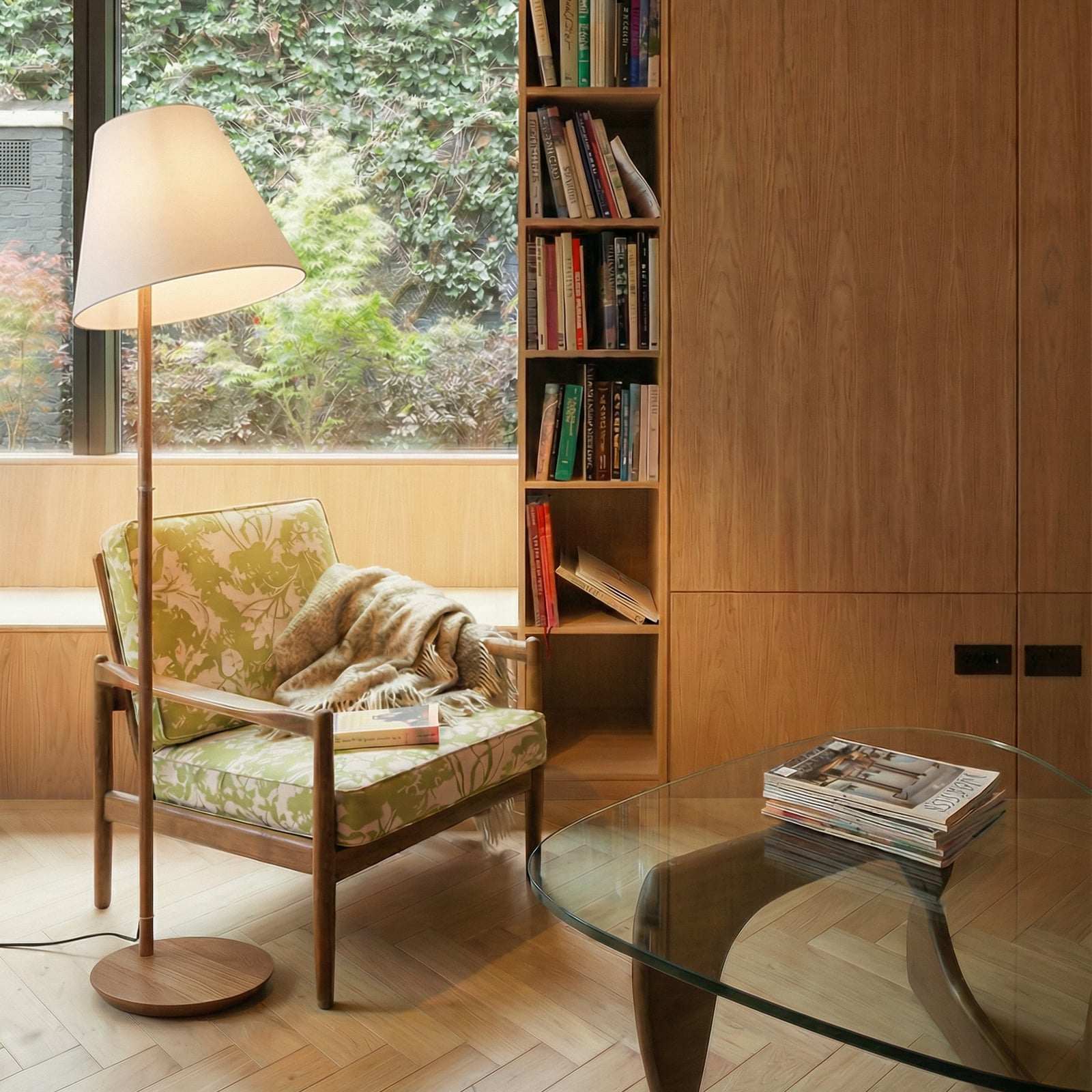 Jinda Gulvlampe Hvid/Træ - Lucande