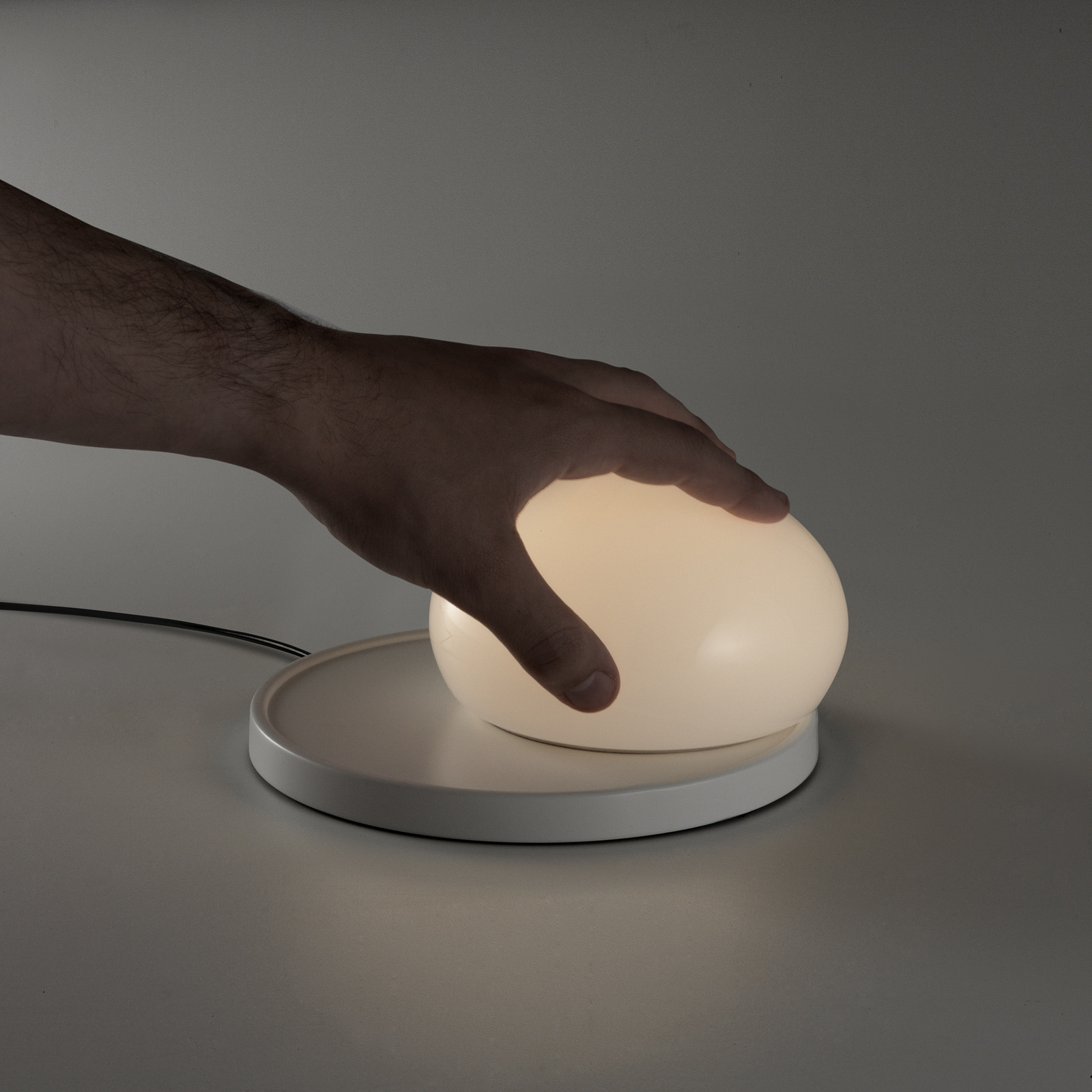 MARSET Bolita lámpara de mesa LED atenuable blanco