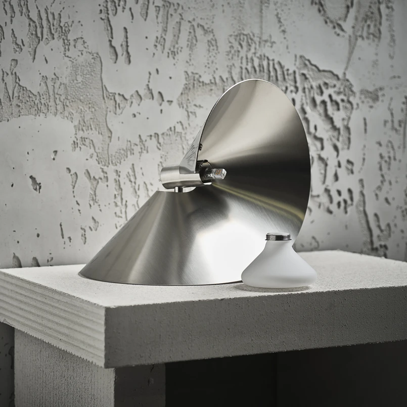 FRANDSEN - Peel Lampe de Table Brushed Stainless Steel