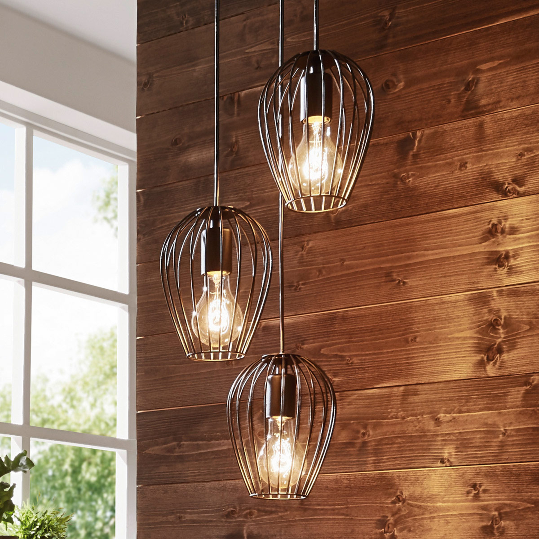 EGLO Newtown hanging light, black, 3-bulb, round, for Living / Dining Room, steel, E27, 60 W, energy efficiency: A++