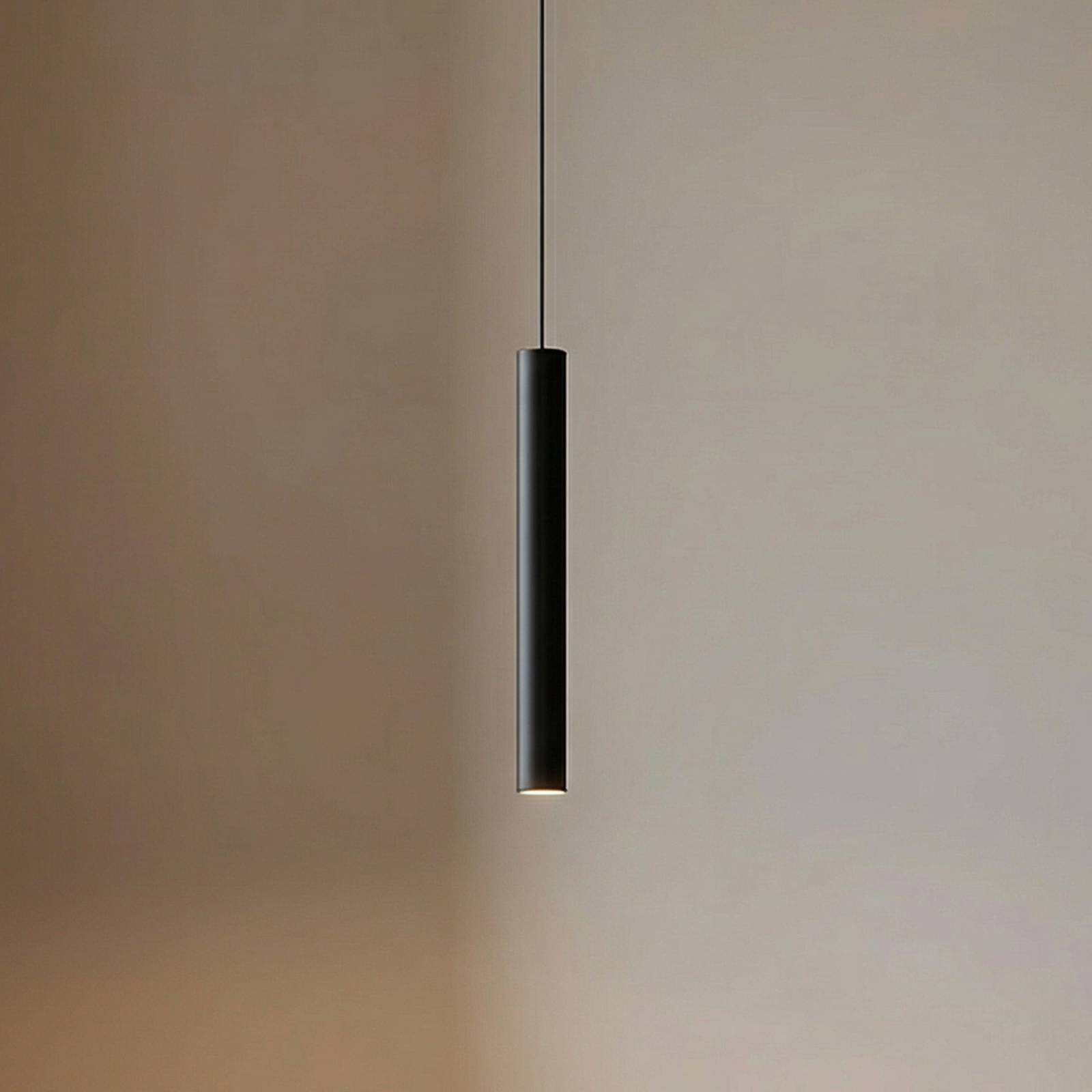 Suspension LED Lindby Lumaro, noir, 27 cm, 48 V, à intensité variable