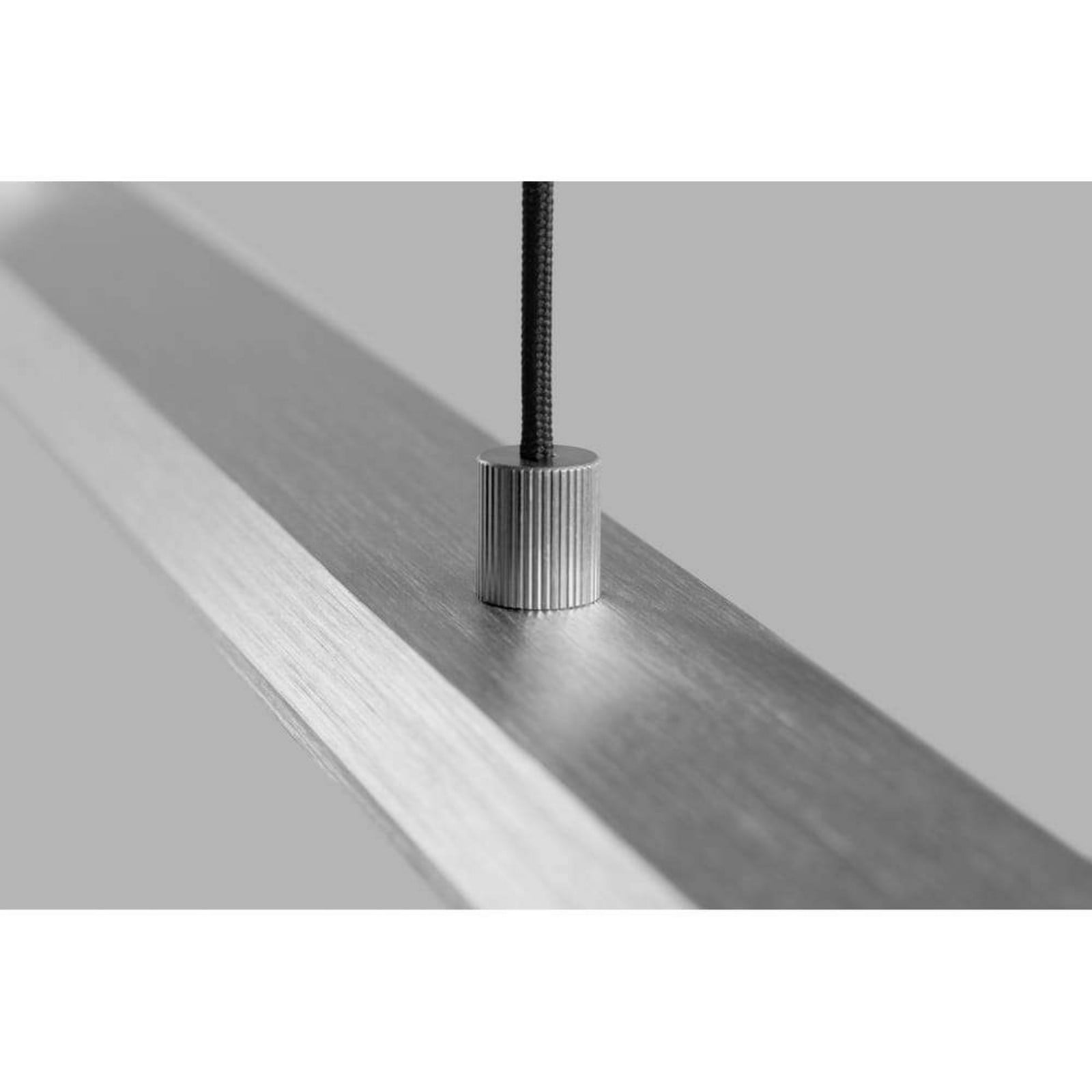 Slim S1800 Pendel 2700/3000K Titanium LIGHT-POINT - Spisestue - Aluminium