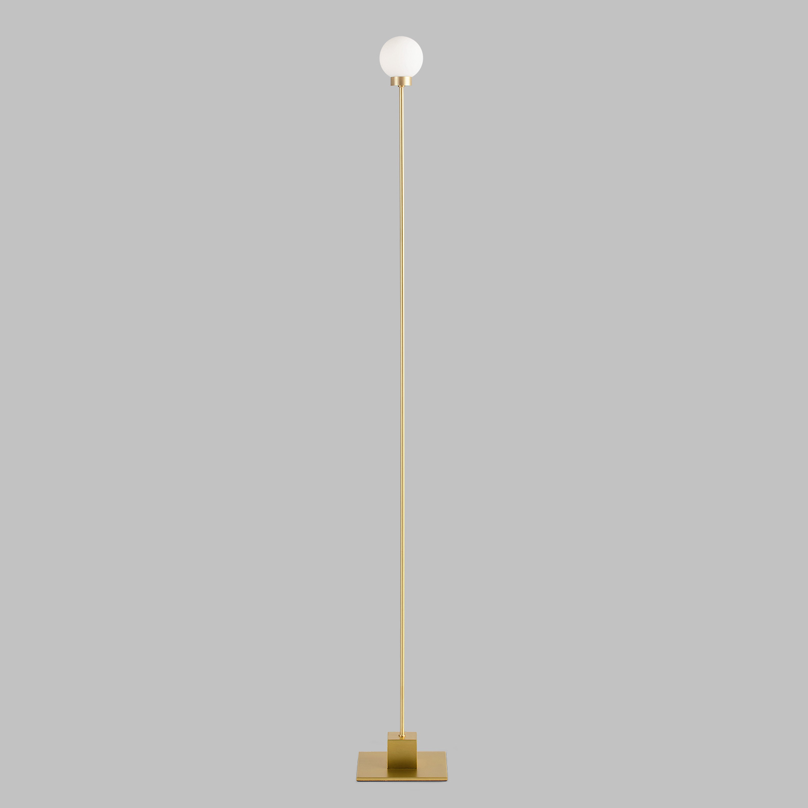 Northern floor lamp Snowball, brass