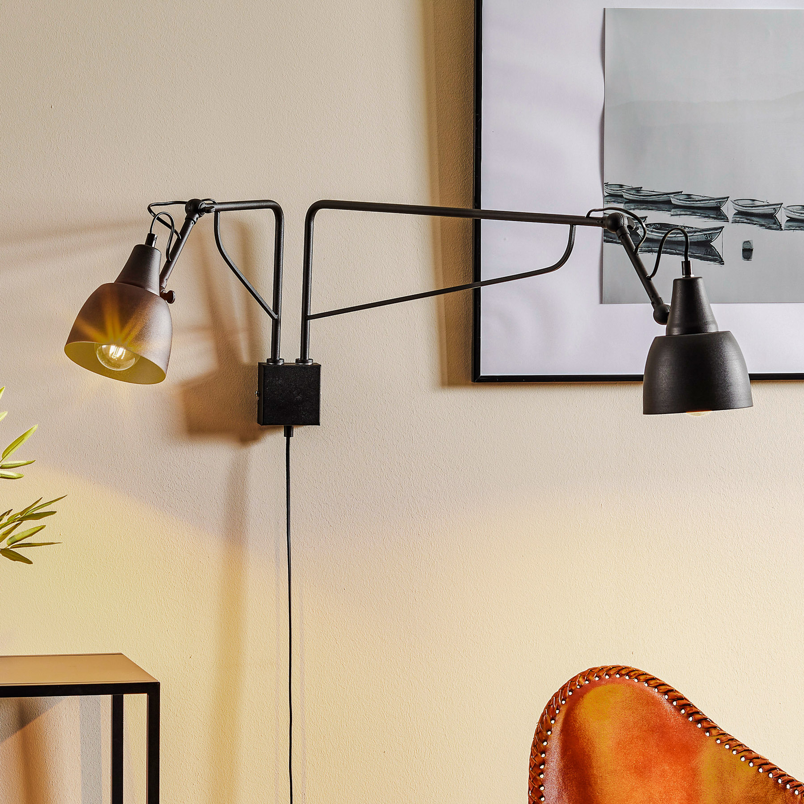 Wandlamp 1002 met stekker, 2-lamps, zwart