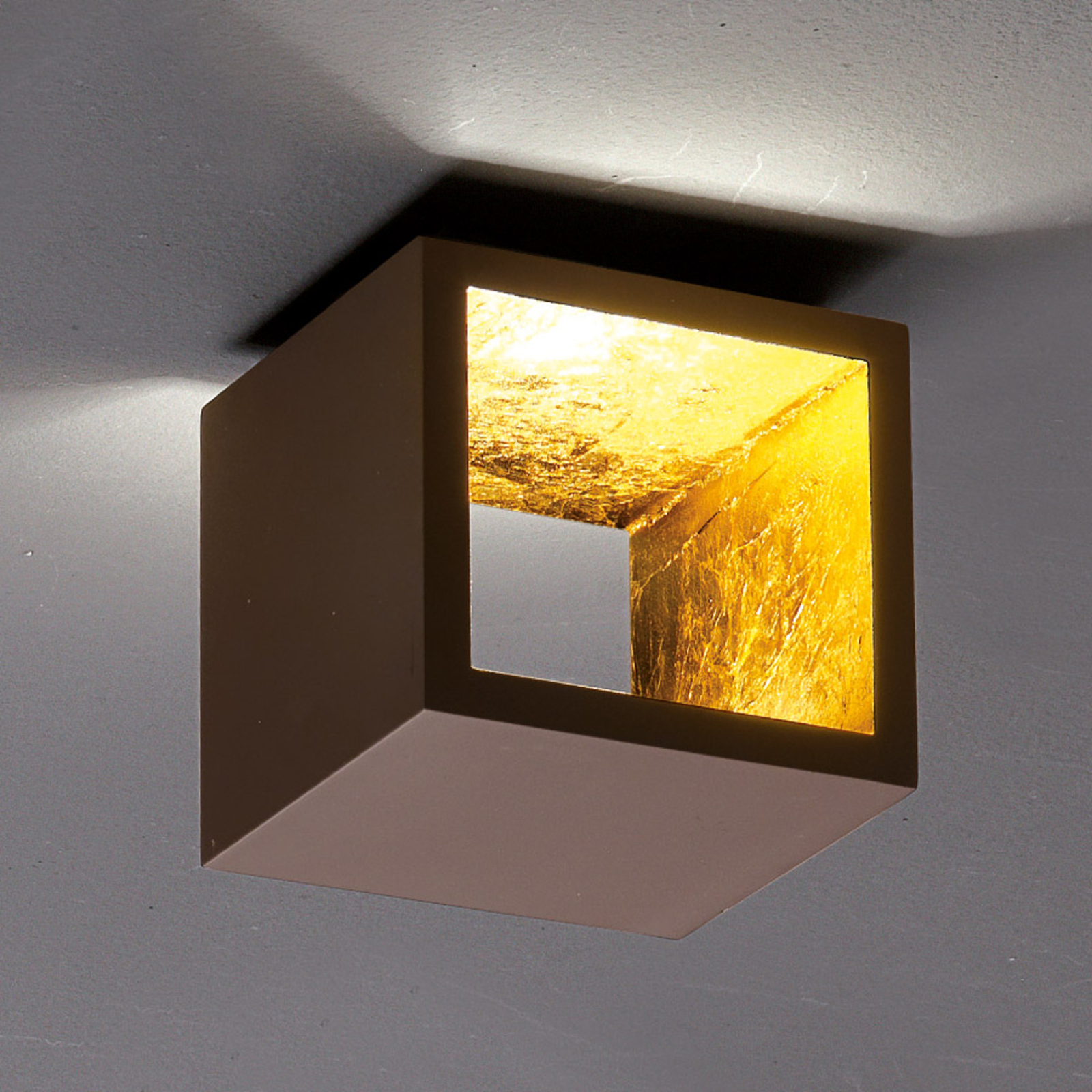 ICONE Cubò - LED-loftslampe, 10 W, brun/guld
