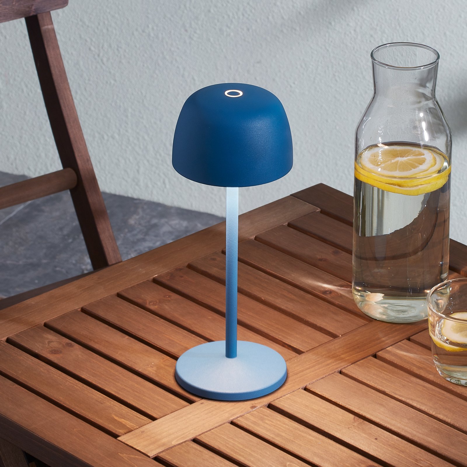 Lindby lampe de table LED rechargeable Arietty, bleu, aluminium, Ø 10,5 cm