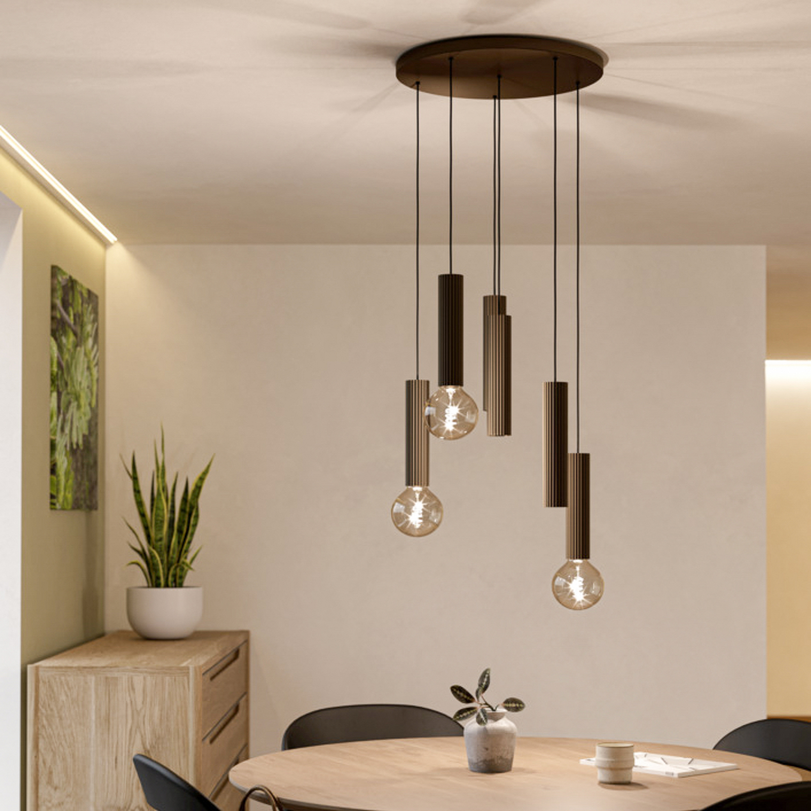 EGLO hanglamp FARIOLO, bronskleurig, Ø 48 cm, 6-lamps. EGLO hanglamp FARIOLO, bronskleurig, Ø 48 cm, 6-lamps.