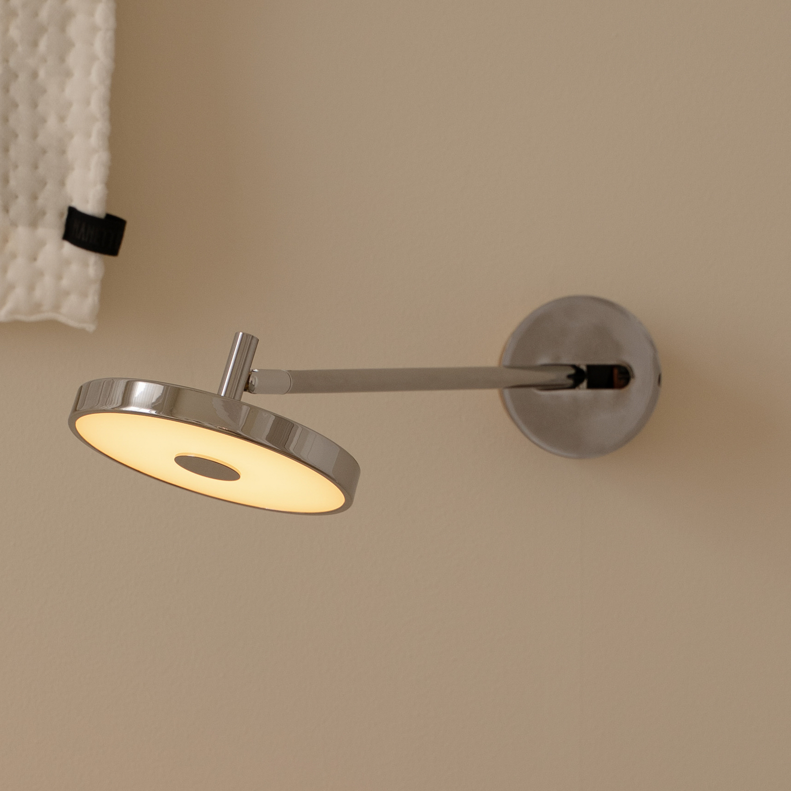 UMAGE LED стенна лампа Asteria LONG HW, полирана стомана, 45 cm