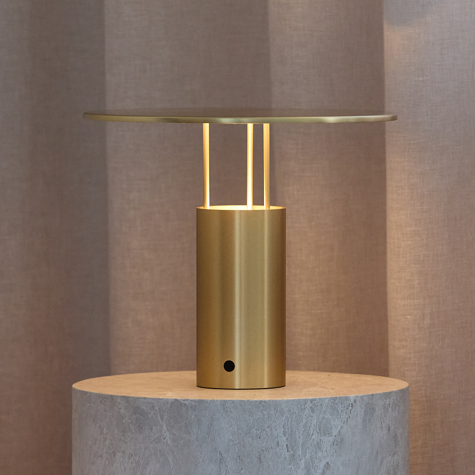 Piet Hein LED-Tischleuchte Tempel280, messing, Höhe 24,5 cm Piet Hein LED-Tischleuchte Tempel280, messing, Höhe 24,5 cm