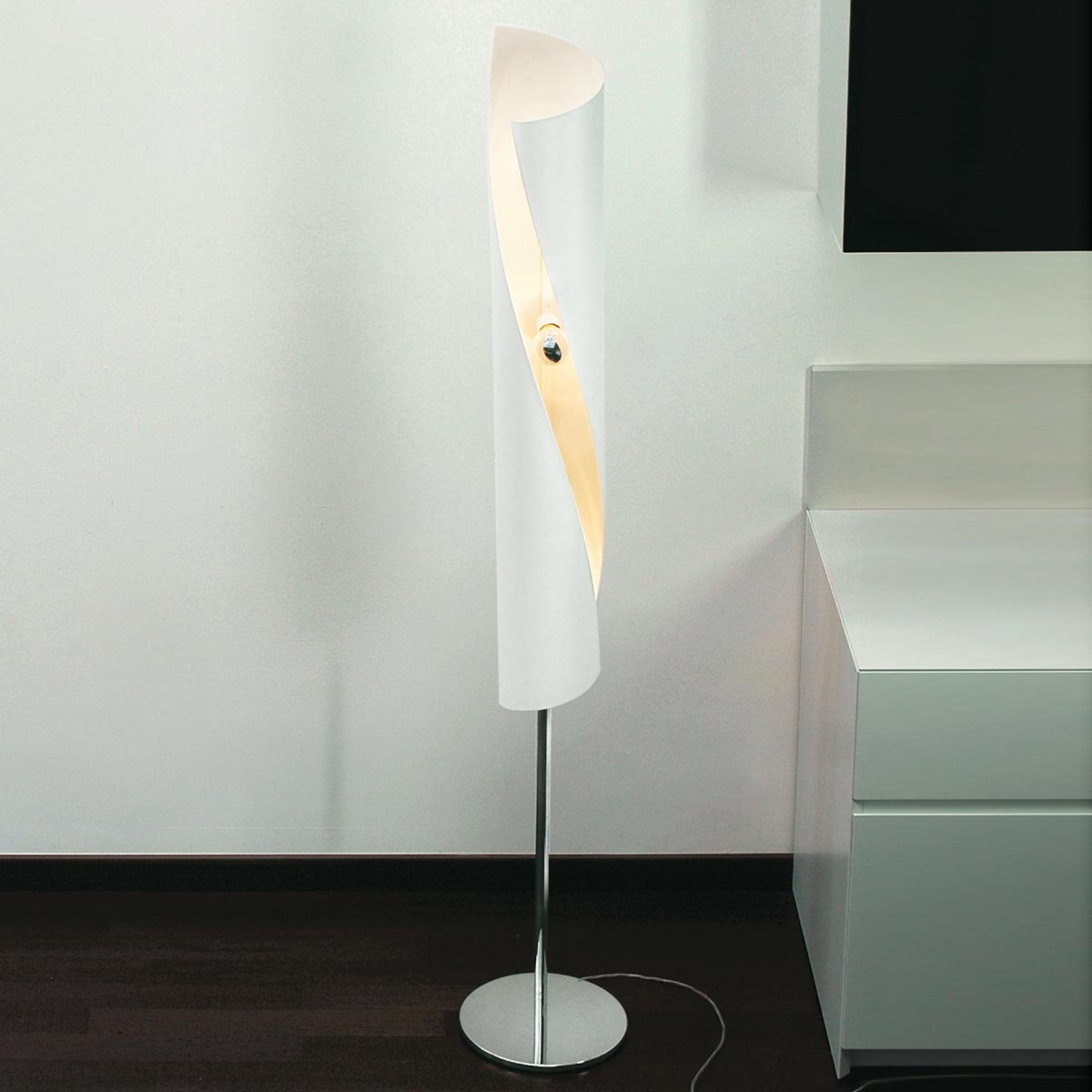 Designerska lampa stojąca Hué, biała