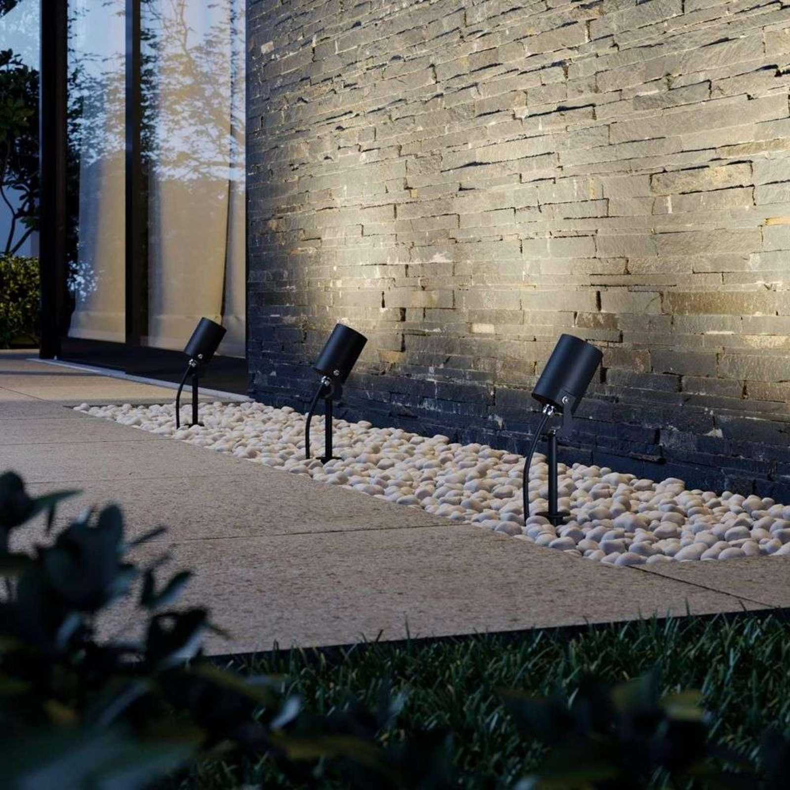 Lobelia Outdoor Spot w/Spike IP65 Dark Grey - Lindby