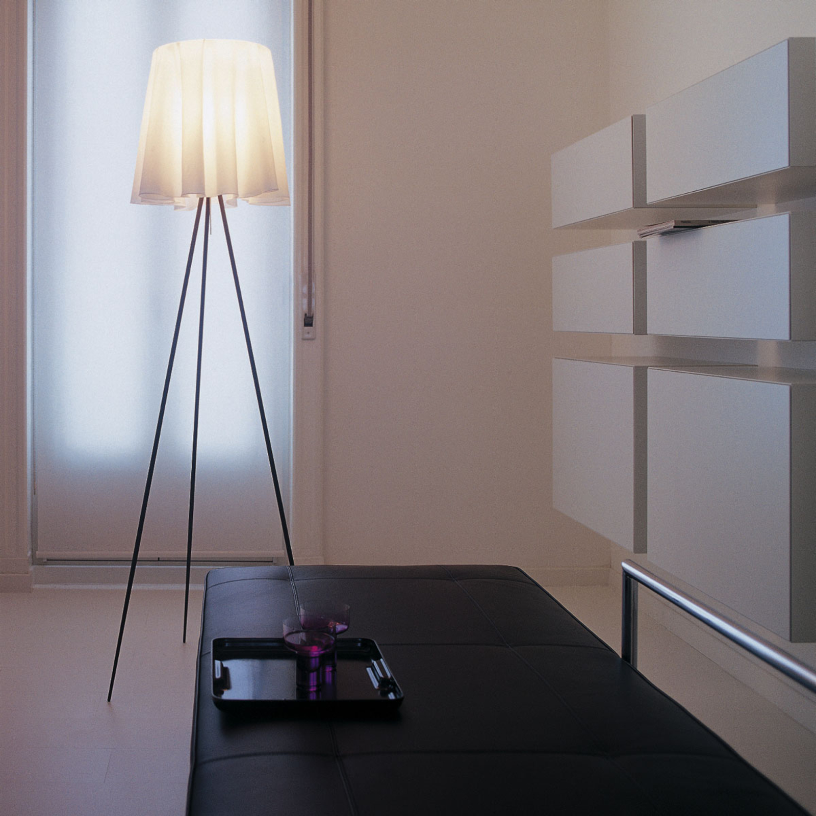 FLOS Rosy Angelis - vloerlamp, zilveren frame