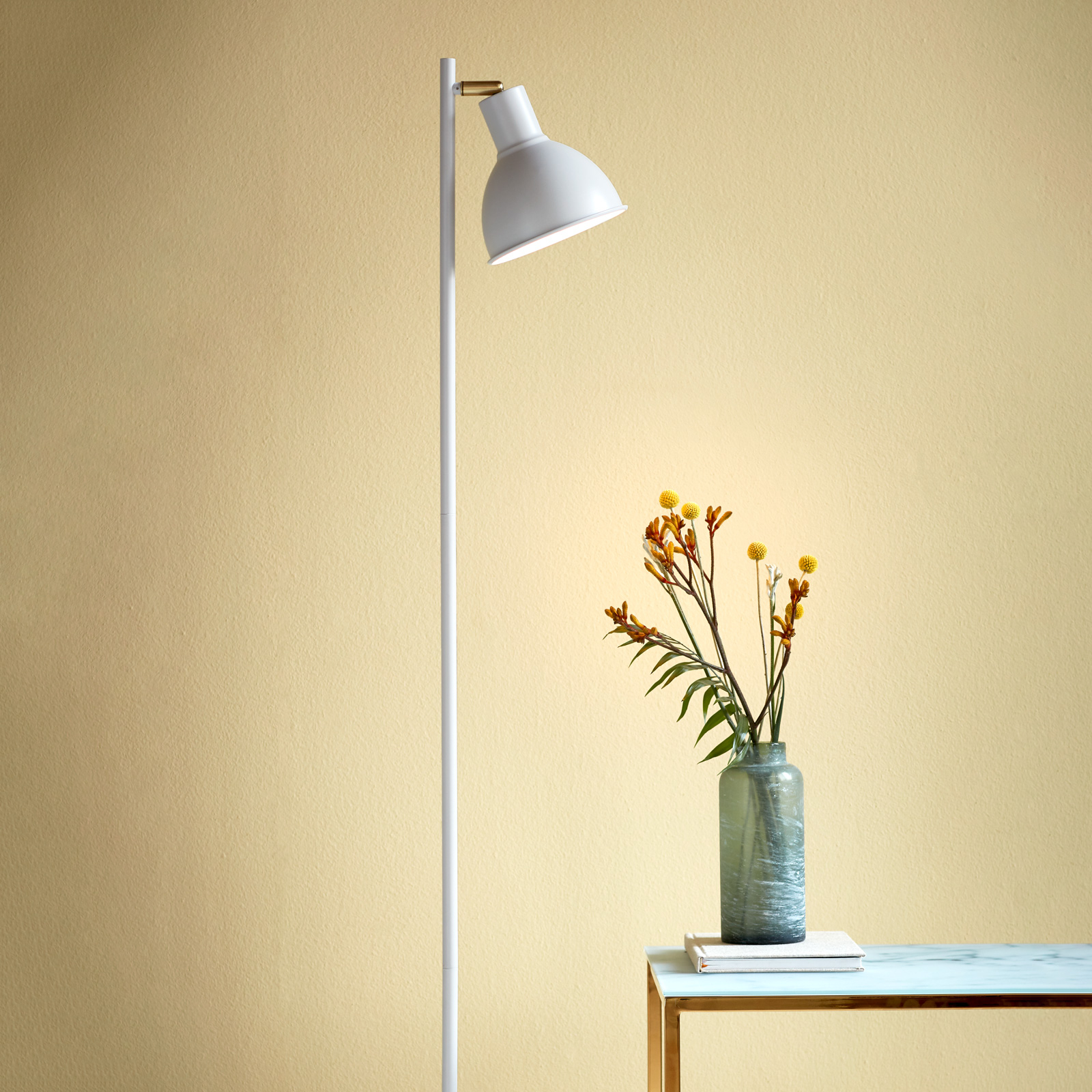 Stehleuchte Pop in zierlichem Design