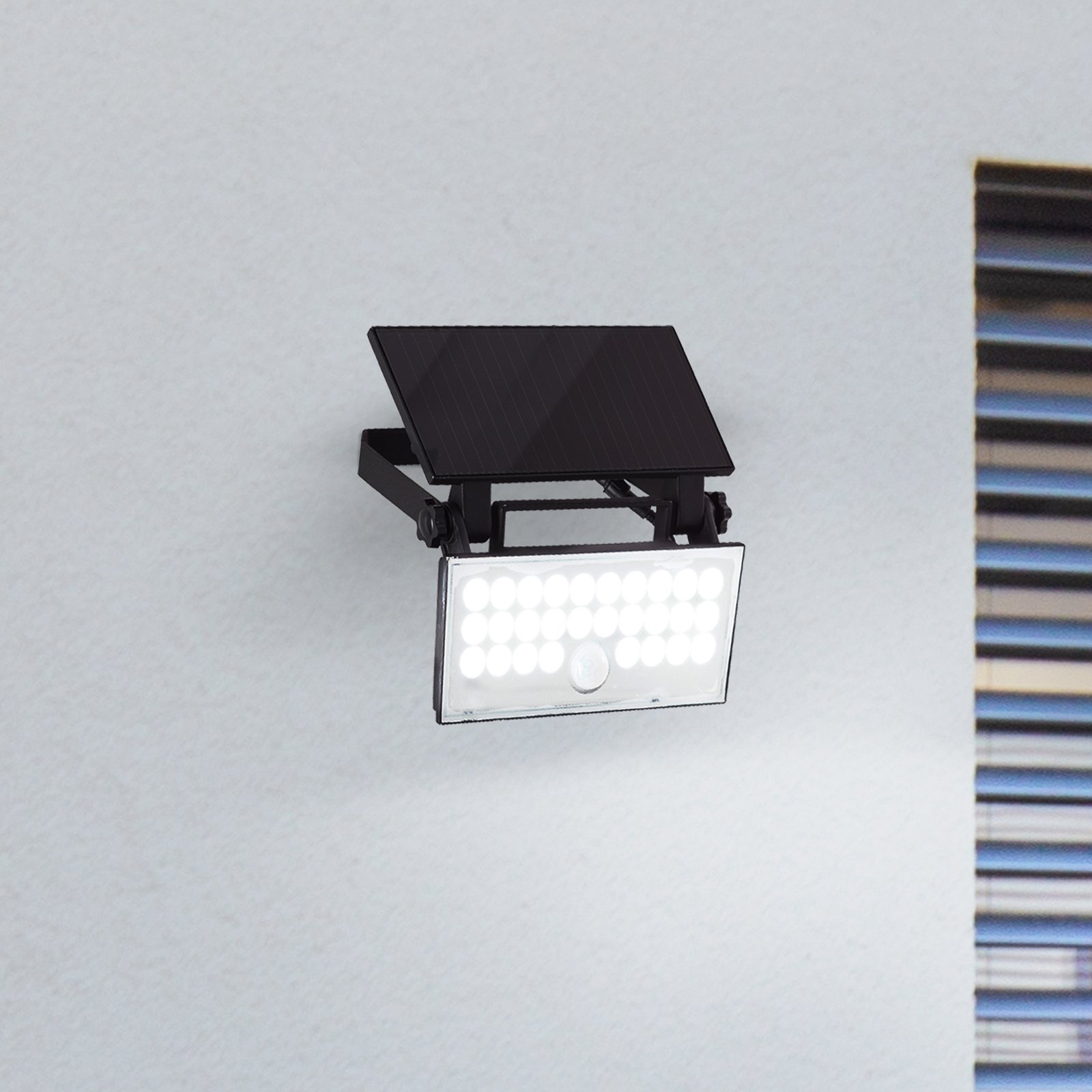 LED solar outdoor wall spotlight Luton Sensor, black, W 19 cm 