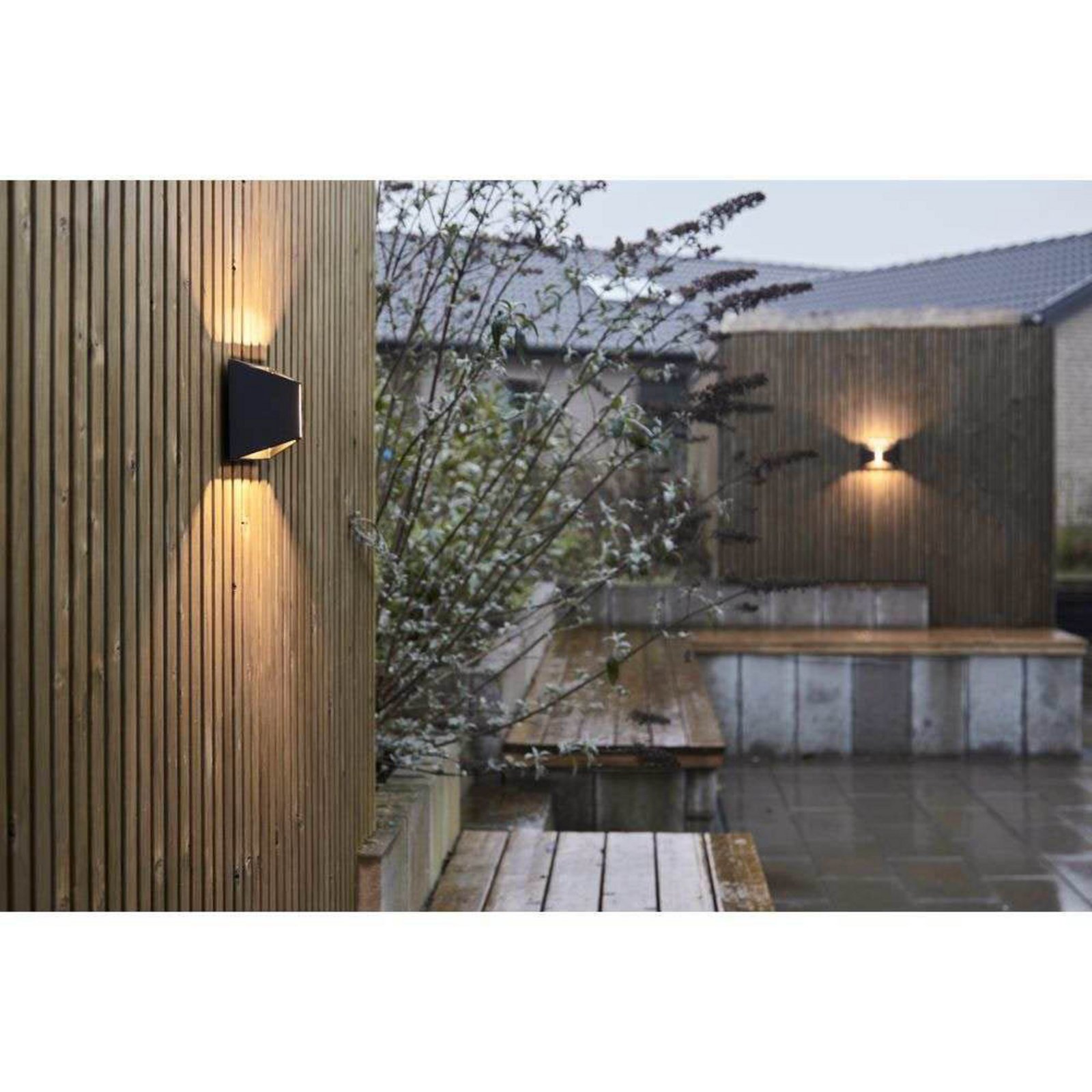 X Wandlamp IP65 Black - Loom Design