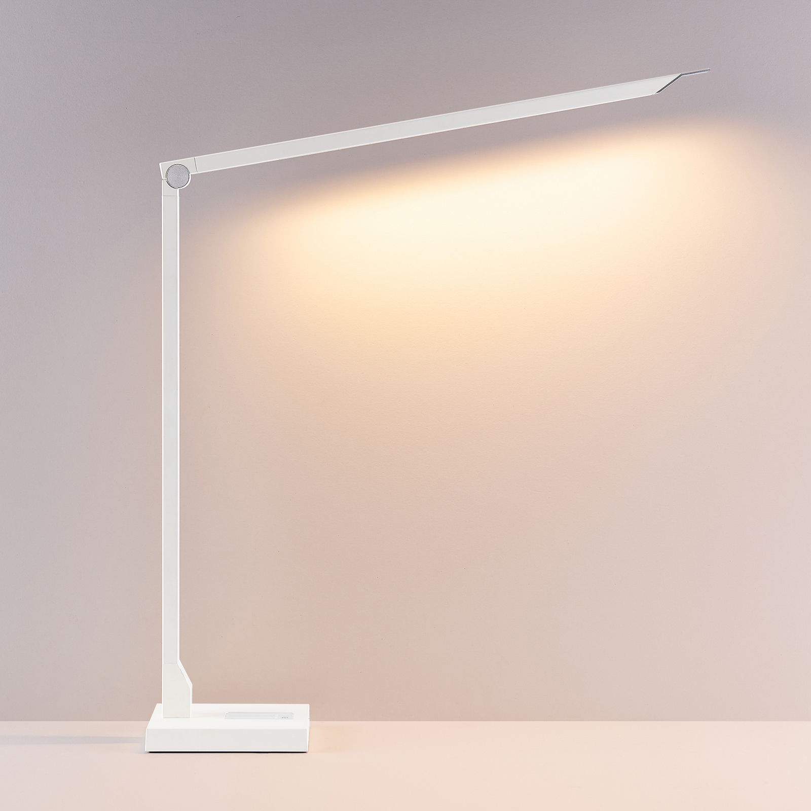 Lámpara de mesa LED FLOYD ACCU, blanca, 55 cm, CCT, atenuable