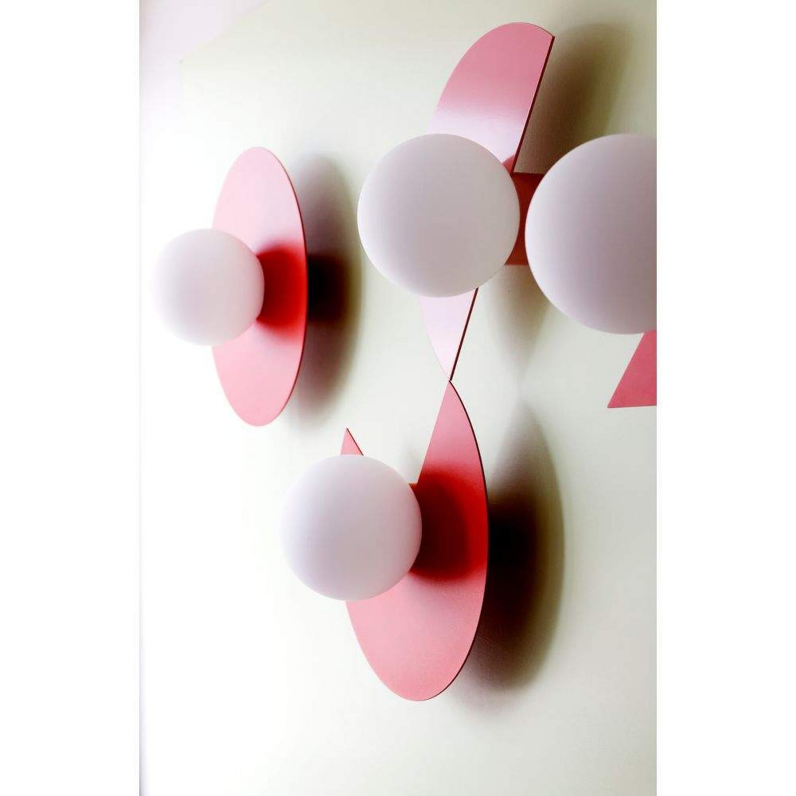 Candy Big Circle 270 S Wandleuchte, rot Swedish Ninja - Wohnzimmer - Metall